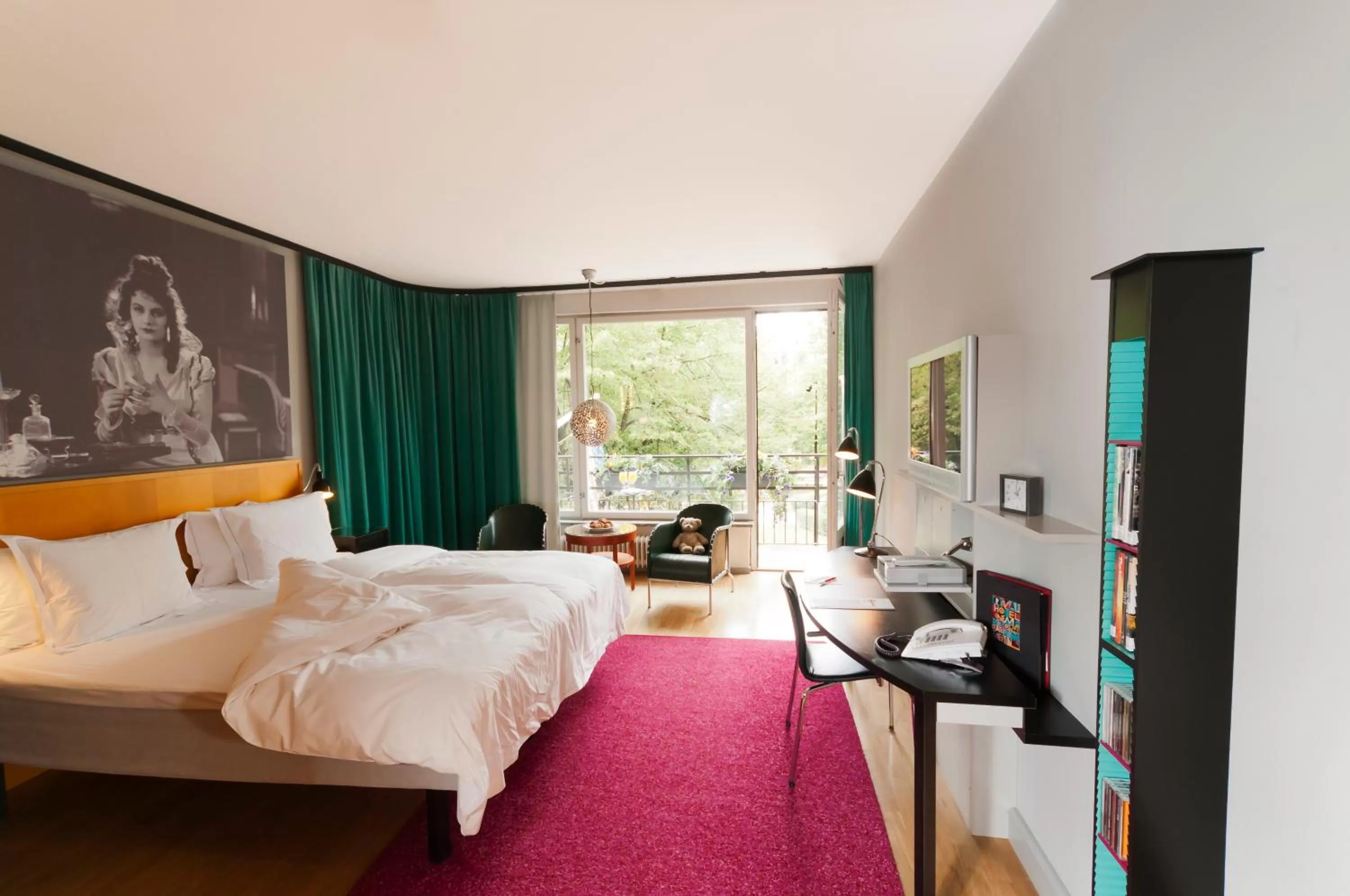 Photo of the whole room, Bed in Hotel Rival