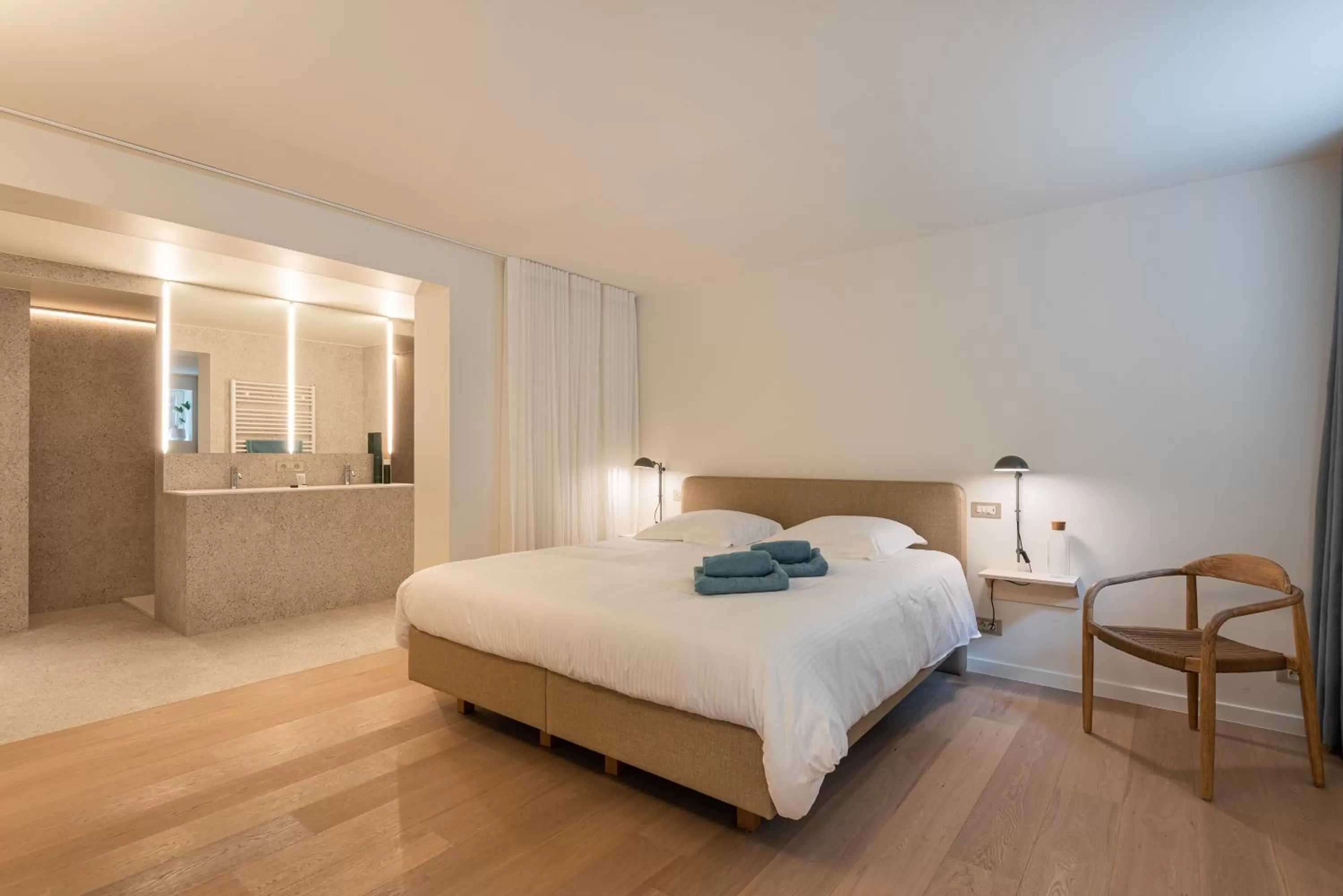 Bed in Gepetto's - Beautiful stay in the Historic centre of Ghent -