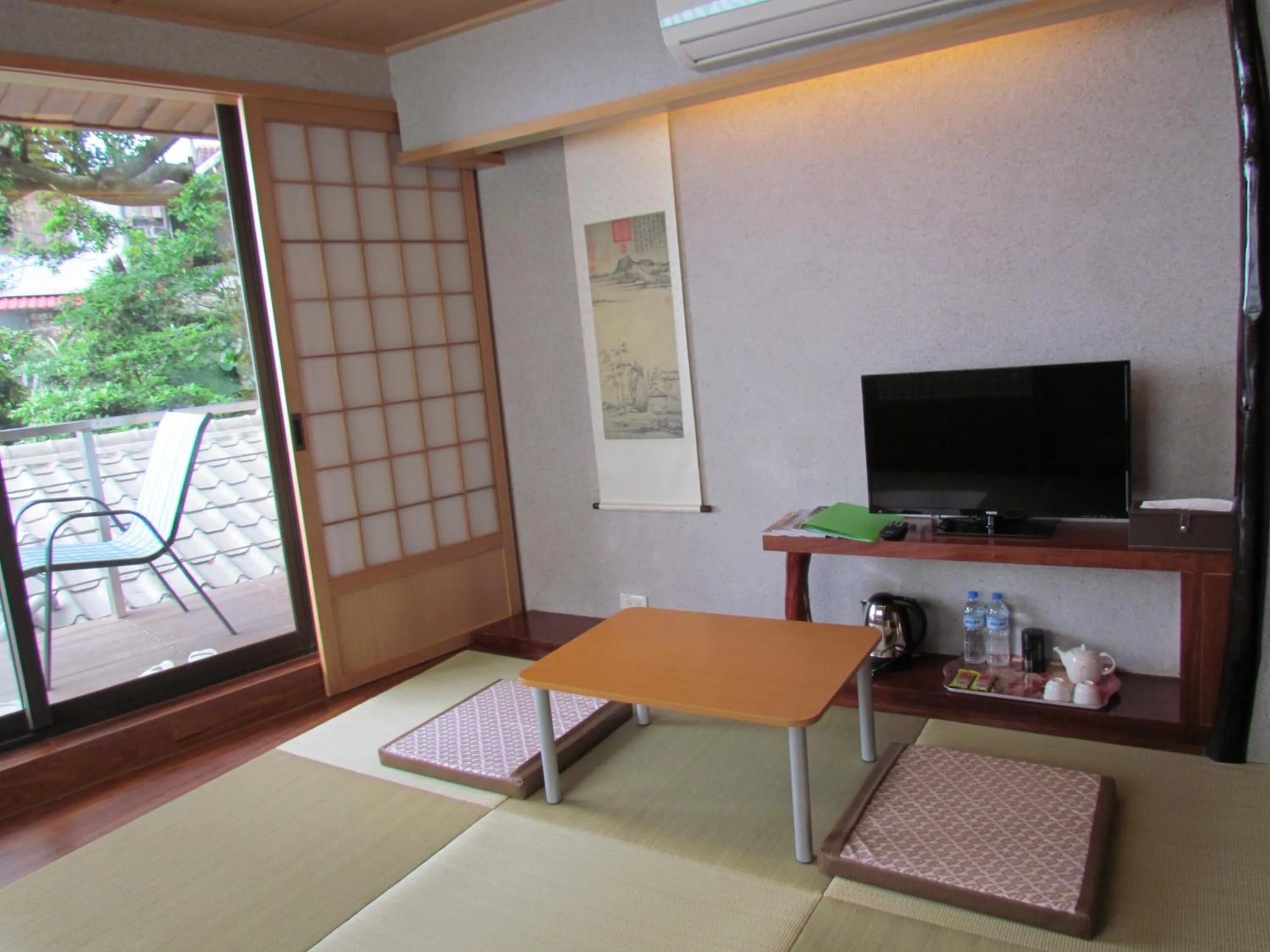 Photo of the whole room in KyuFun Komachi