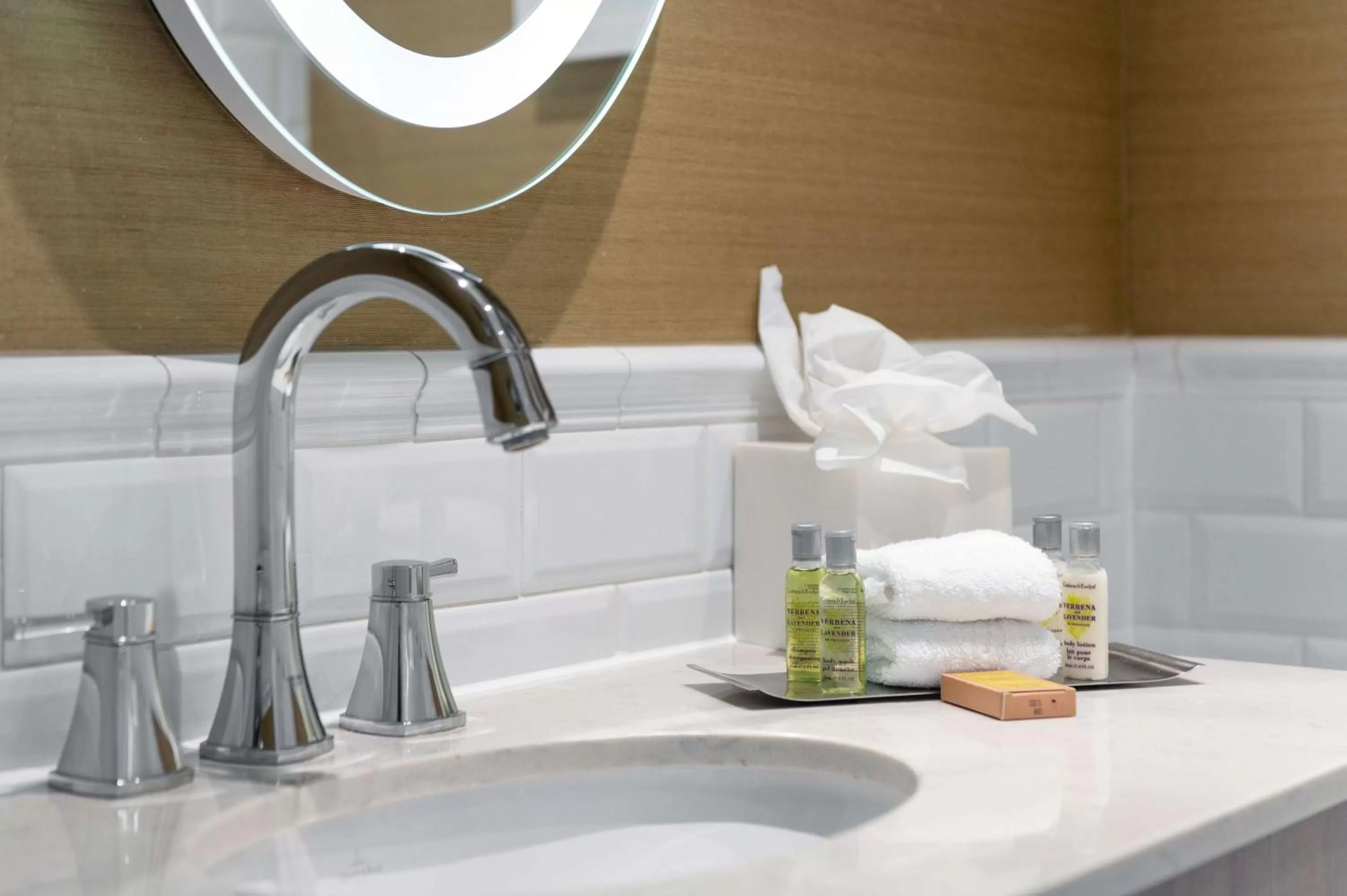 Bathroom in Hilton London Hyde Park