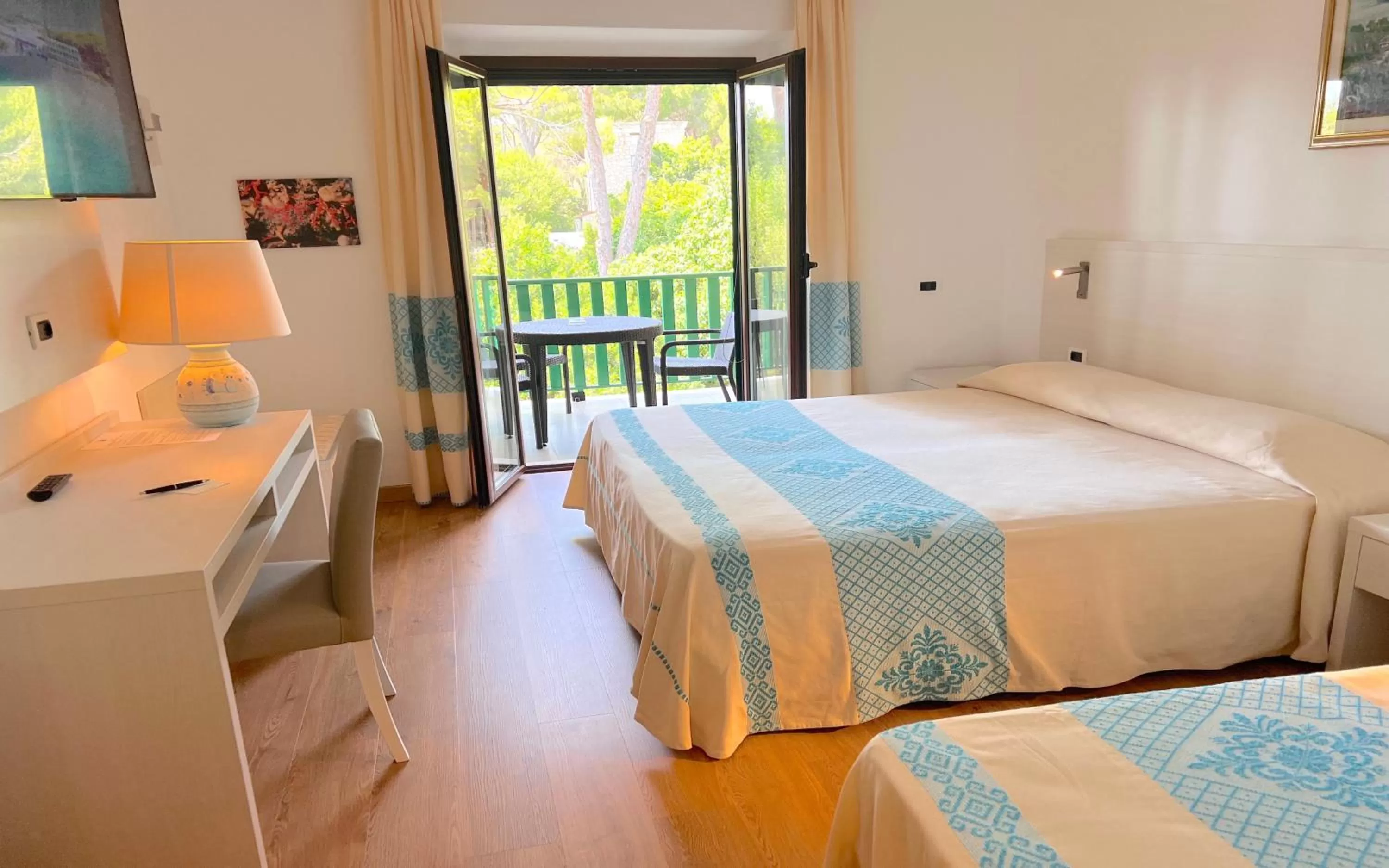 Photo of the whole room, Bed in Hotel Dei Pini