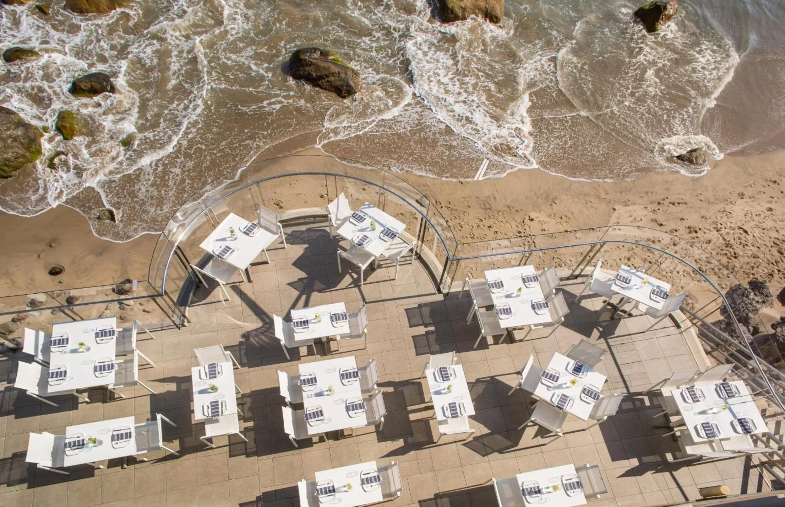 Restaurant/places to eat in Malibu Beach Inn