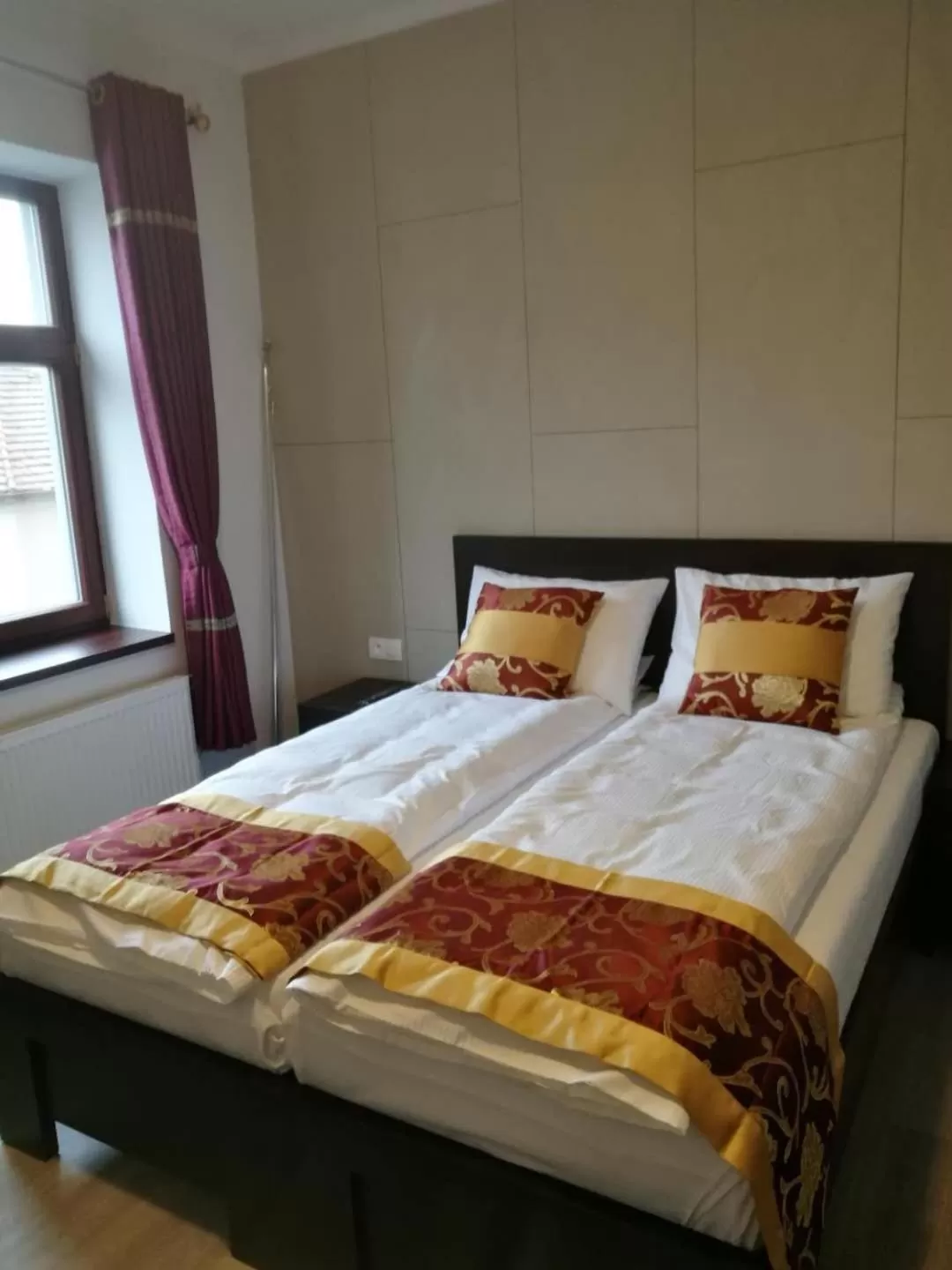 Bed in Sun-House Pension&Restaurant -ParkingFree-