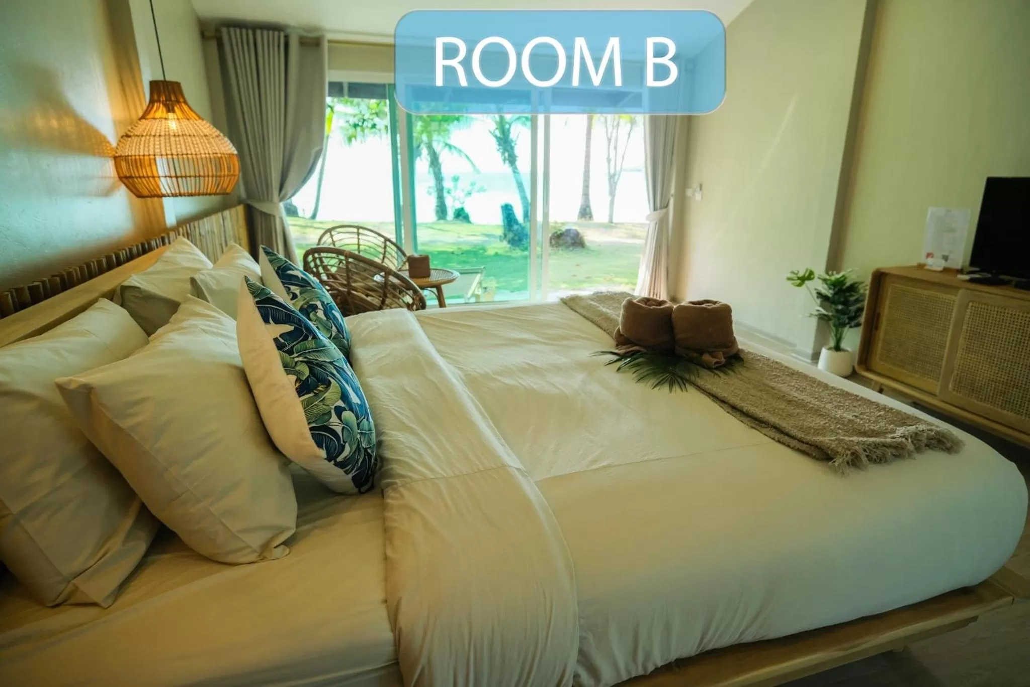 View (from property/room), Bed in Siam Beach Resort Koh Kood