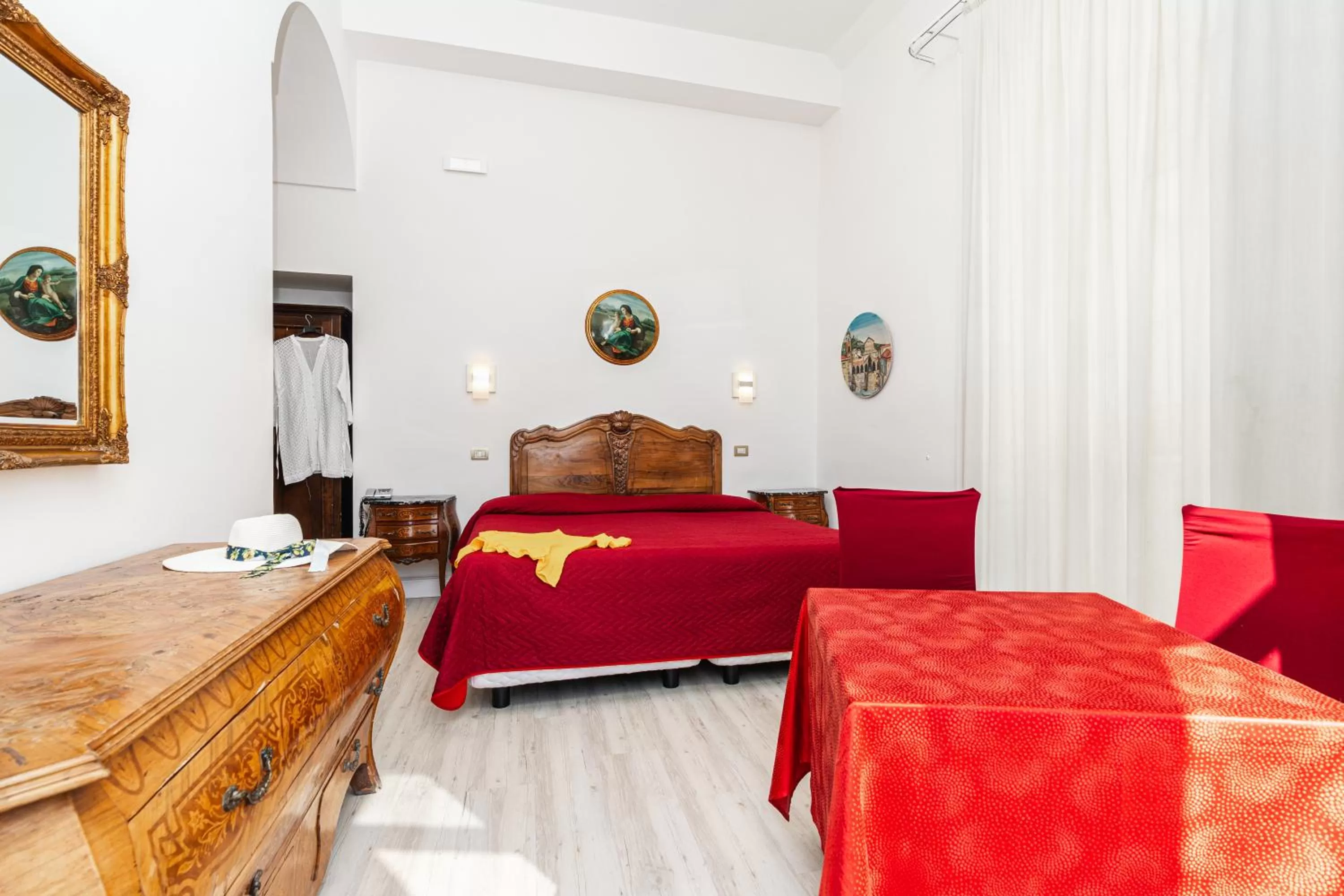 Bed in Hotel Fontana