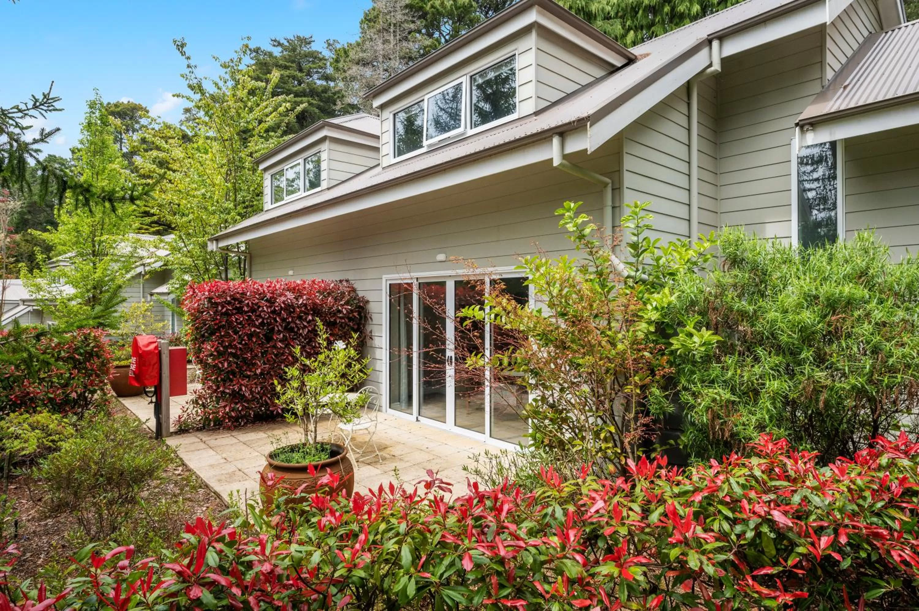 Property building in Parklands Country Gardens & Lodges Blue Mountains