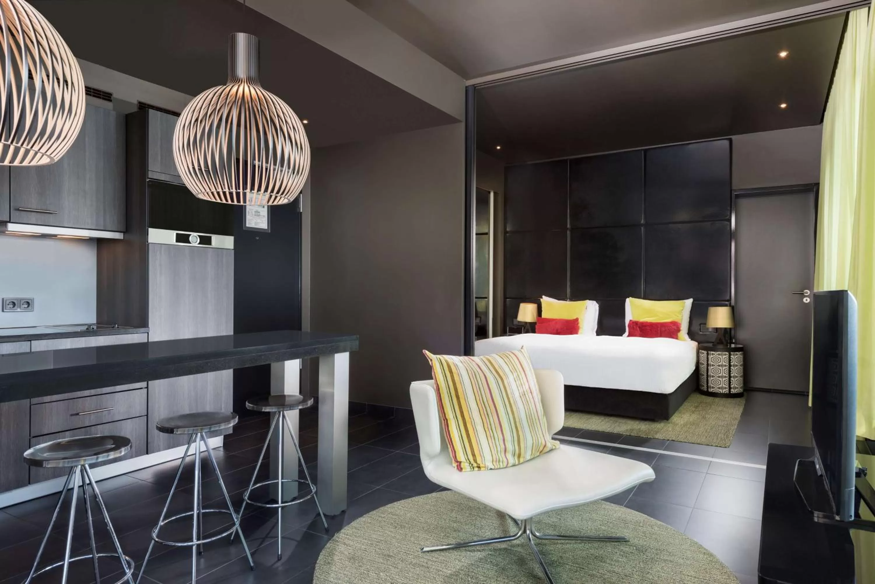 Bedroom, Bed in Adina Apartment Hotel Frankfurt Neue Oper