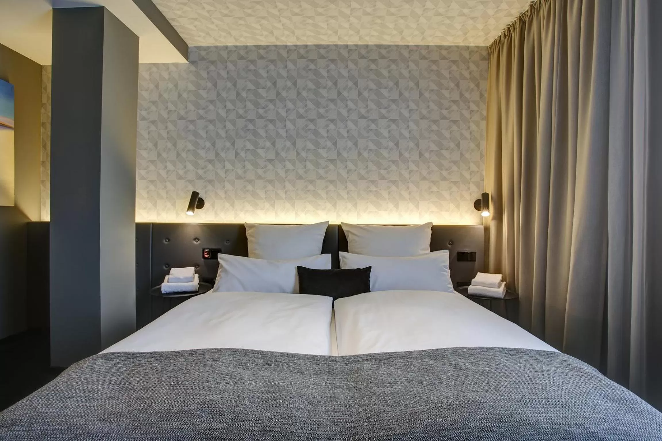 Photo of the whole room, Bed in Vienna House Easy by Wyndham Dortmund City