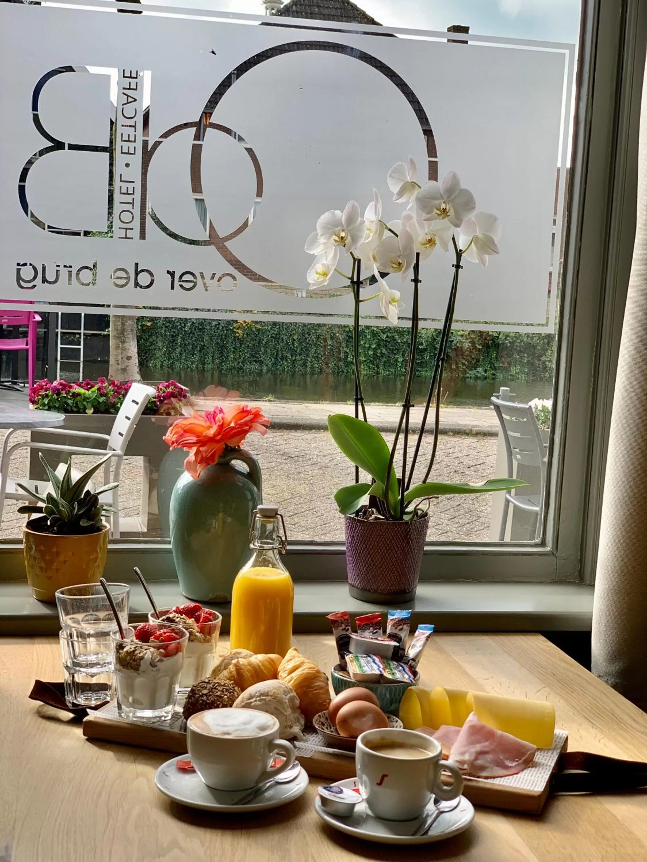 Nearby landmark, Breakfast in Hotel Over de Brug