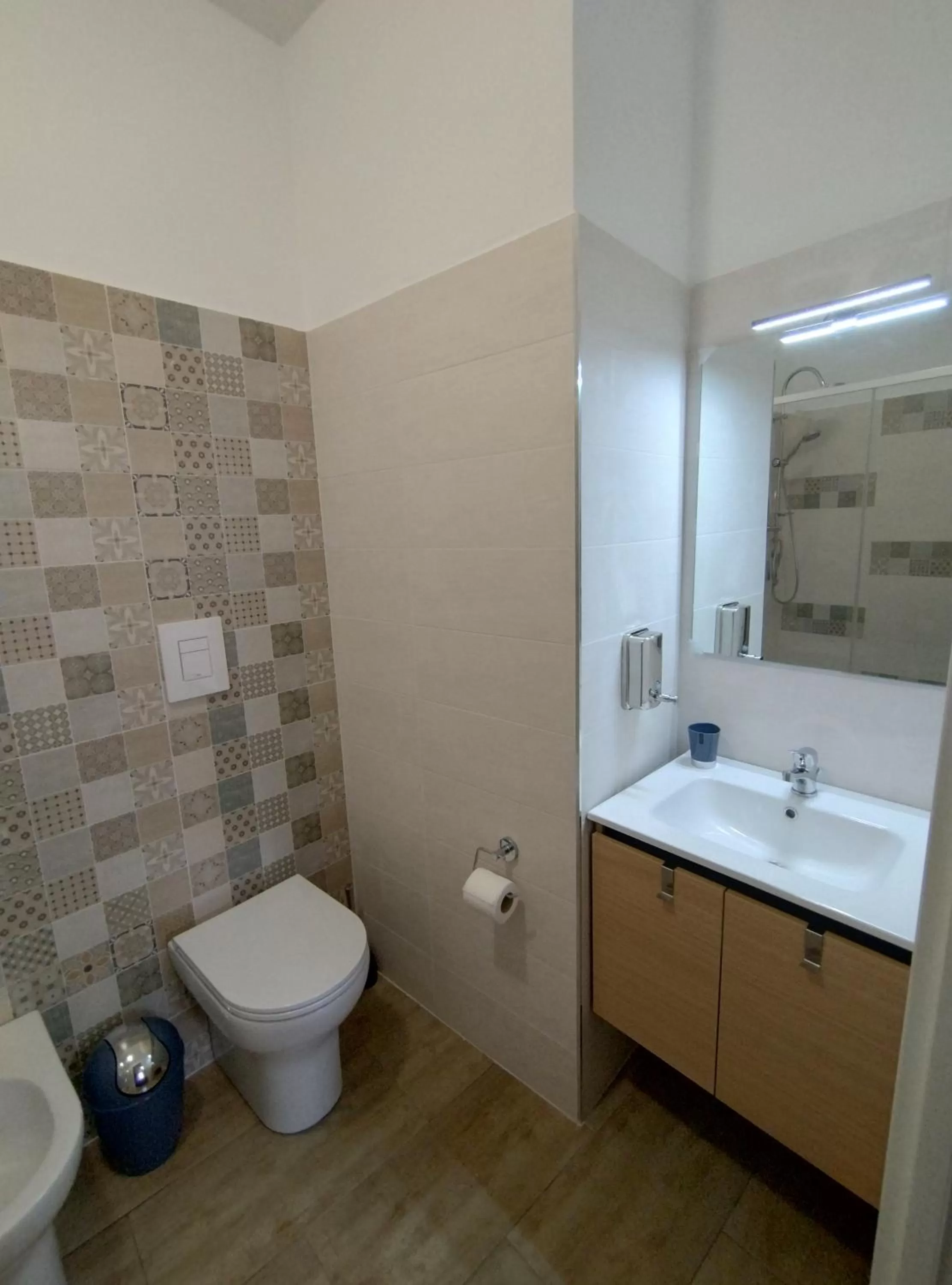 Bathroom in Panta Rei