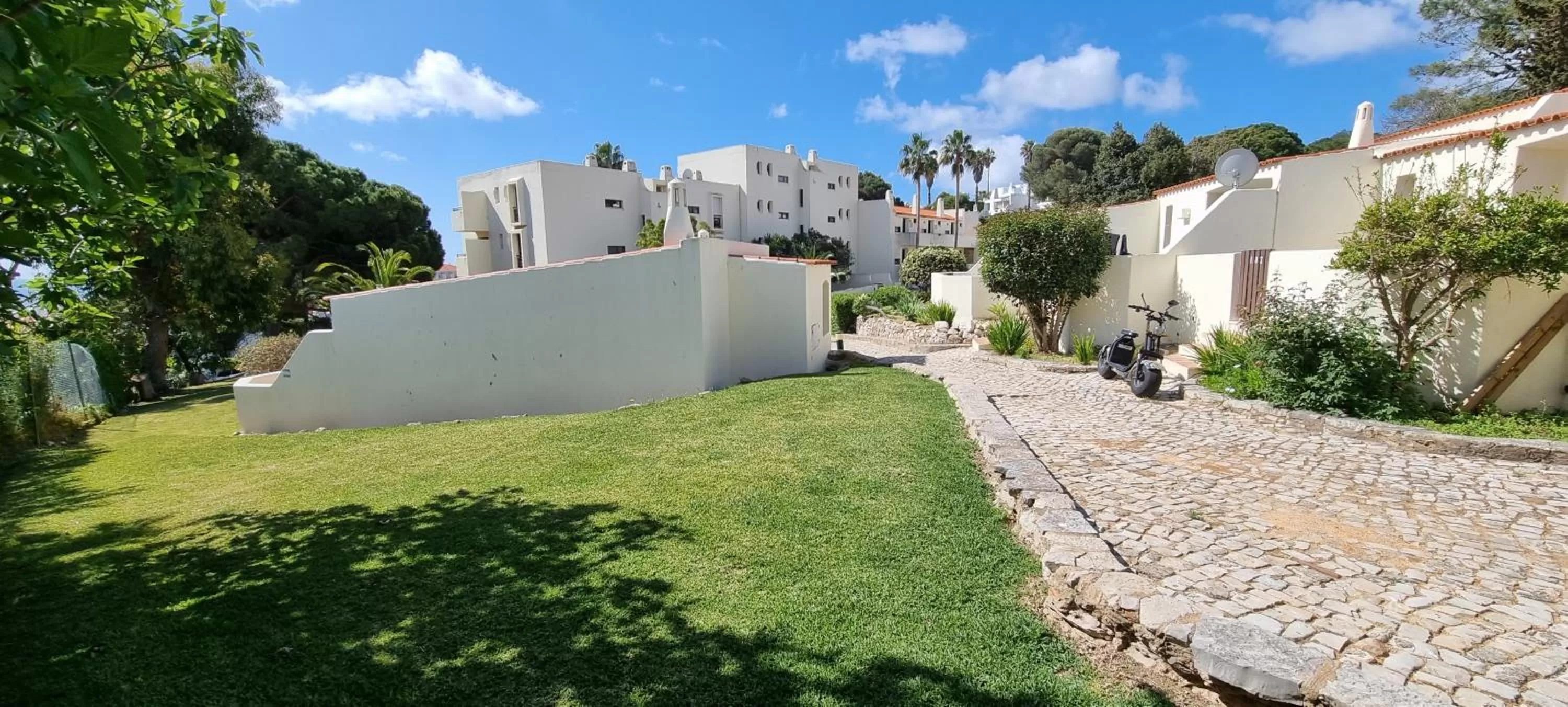 Albufeira Jardim by Umbral