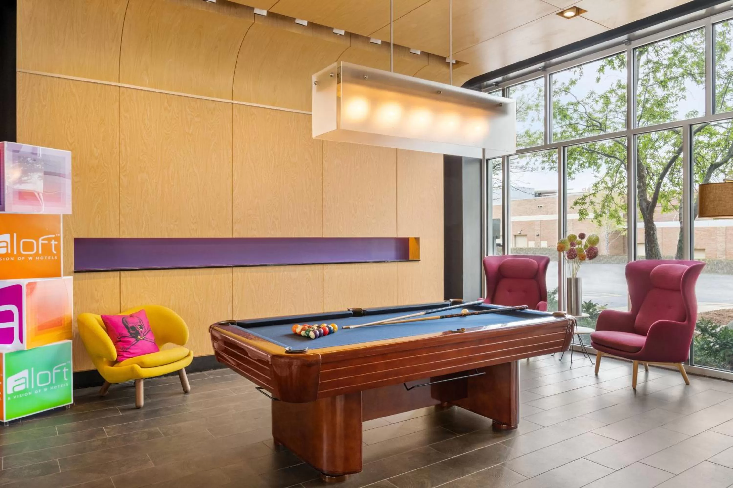 Swimming pool in Aloft Chicago O'Hare