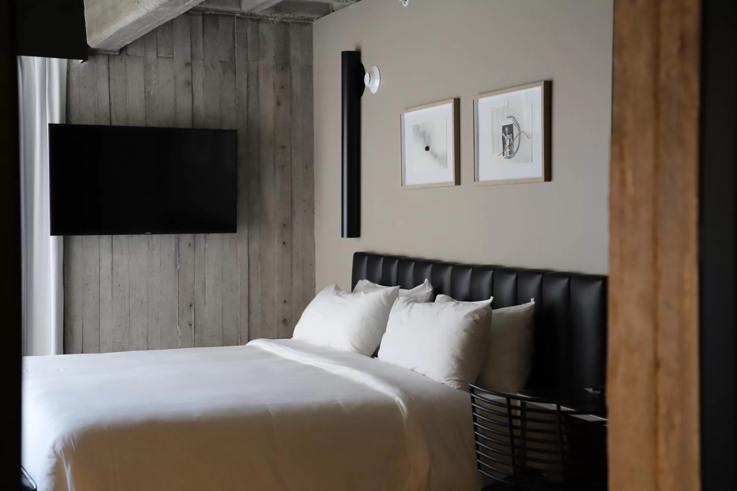 Bed in Bellwort Hotel