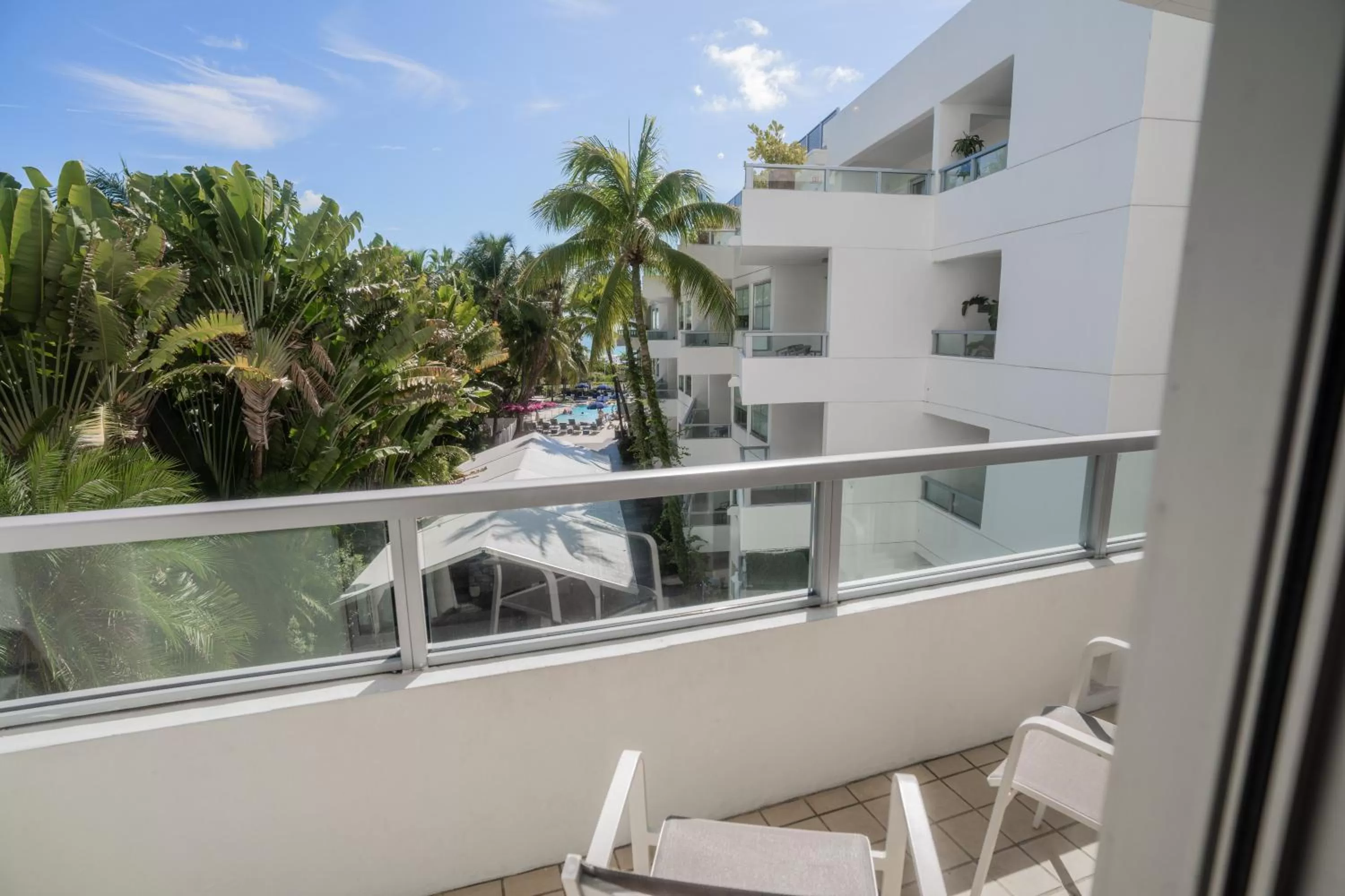 Balcony/Terrace in The Sagamore Hotel South Beach