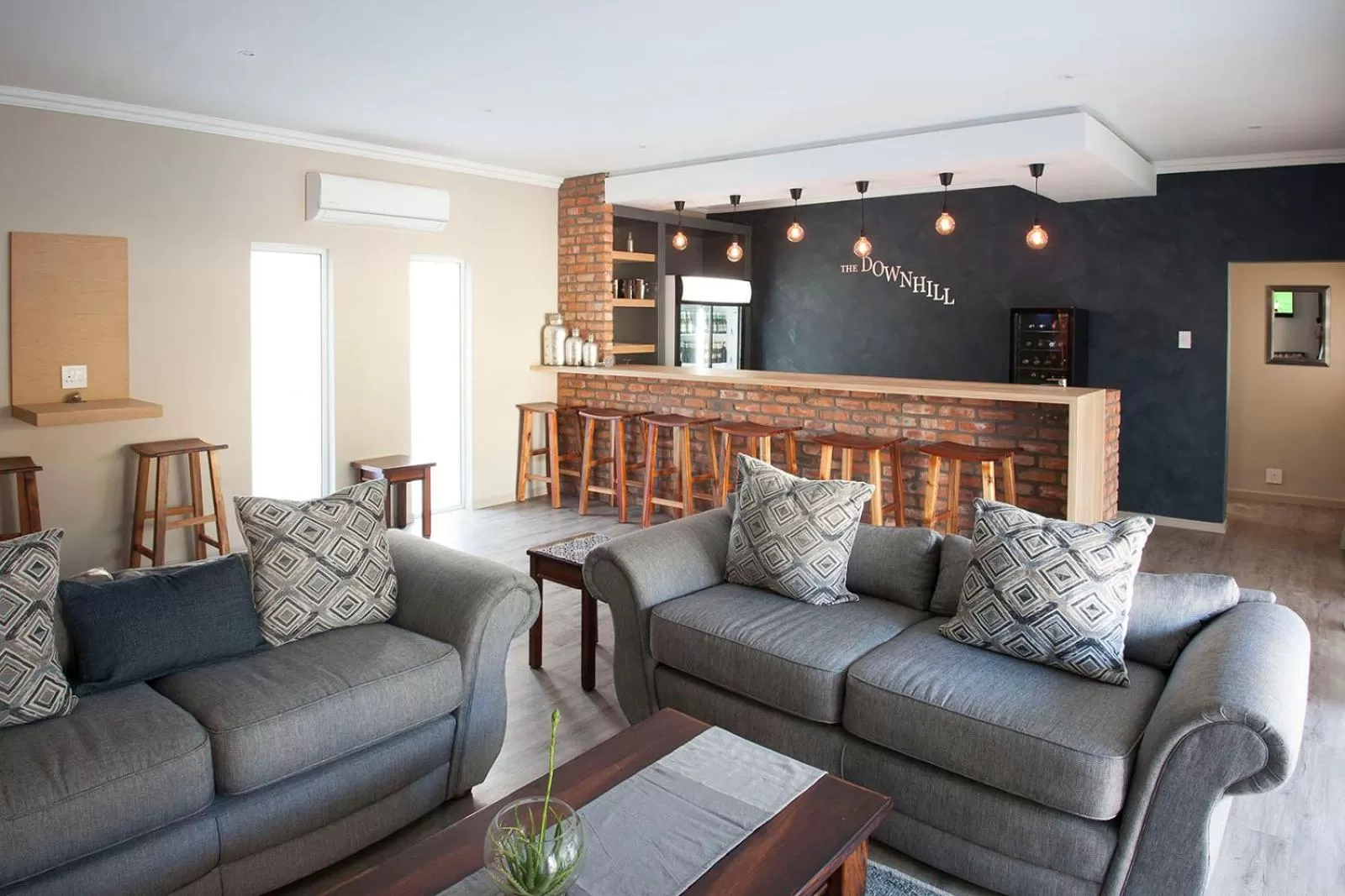 Breakfast in The Hill Boutique Bed & Breakfast