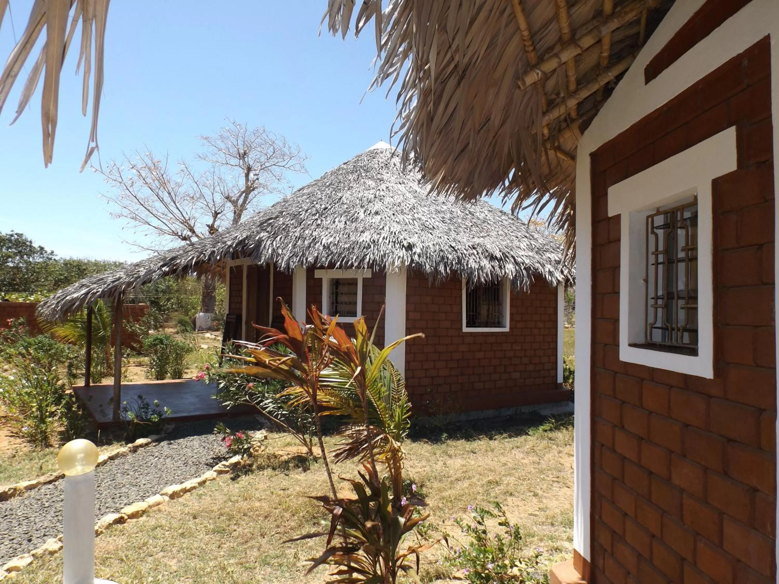 Day, Property Building in Hotel Lakana Ramena