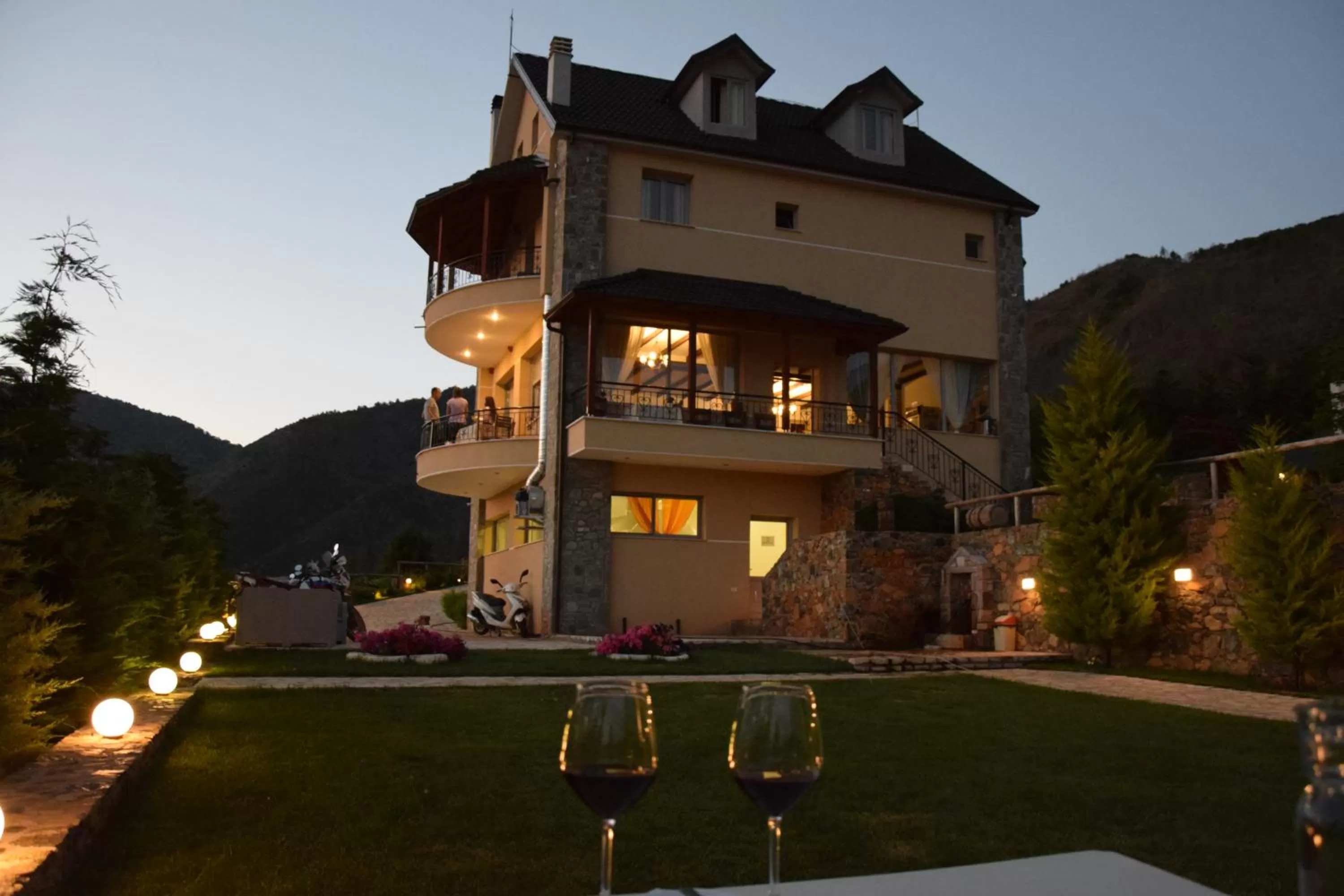 Property building in Sofra E Shpatit