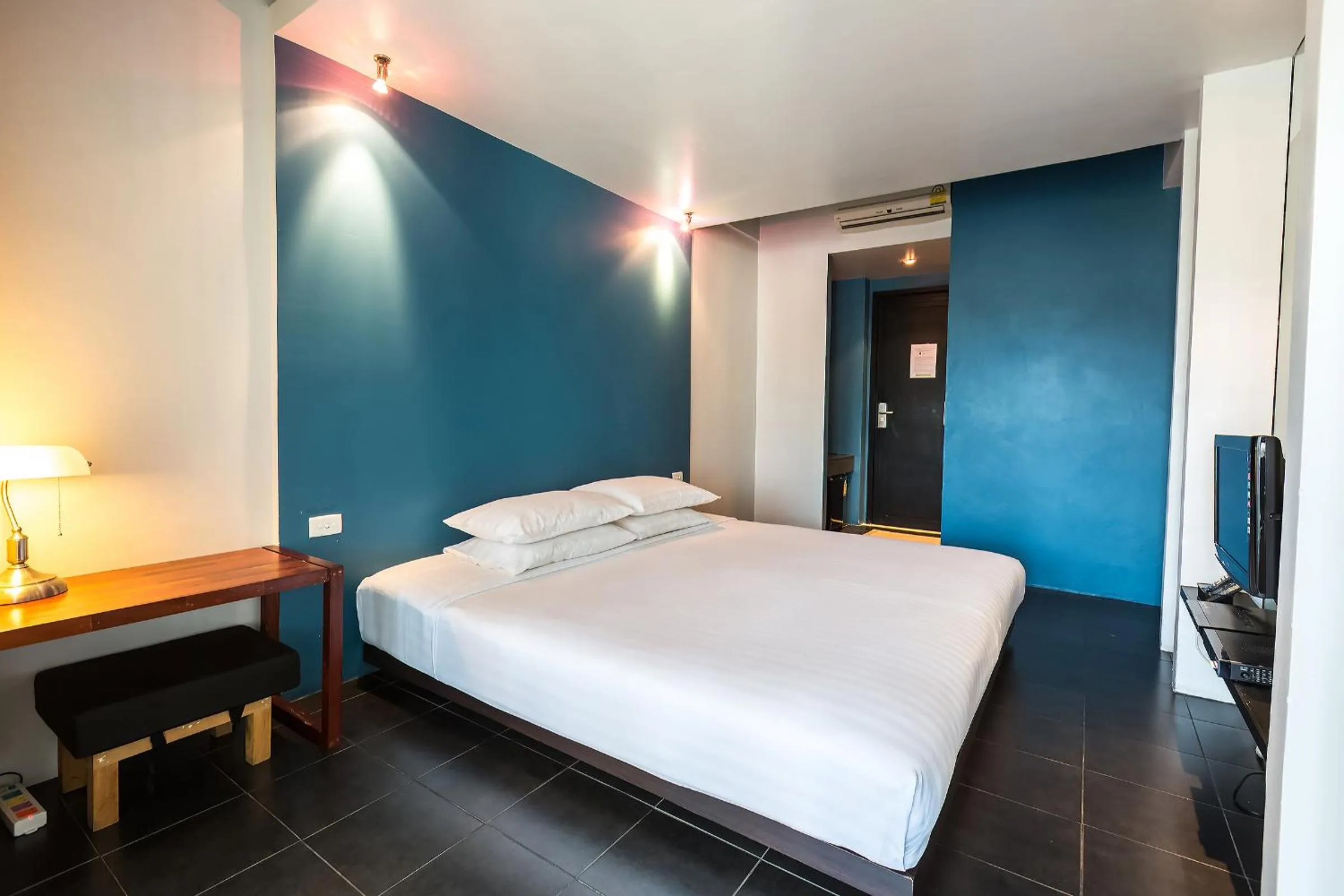 Bedroom, Bed in Loogchoob Homestay