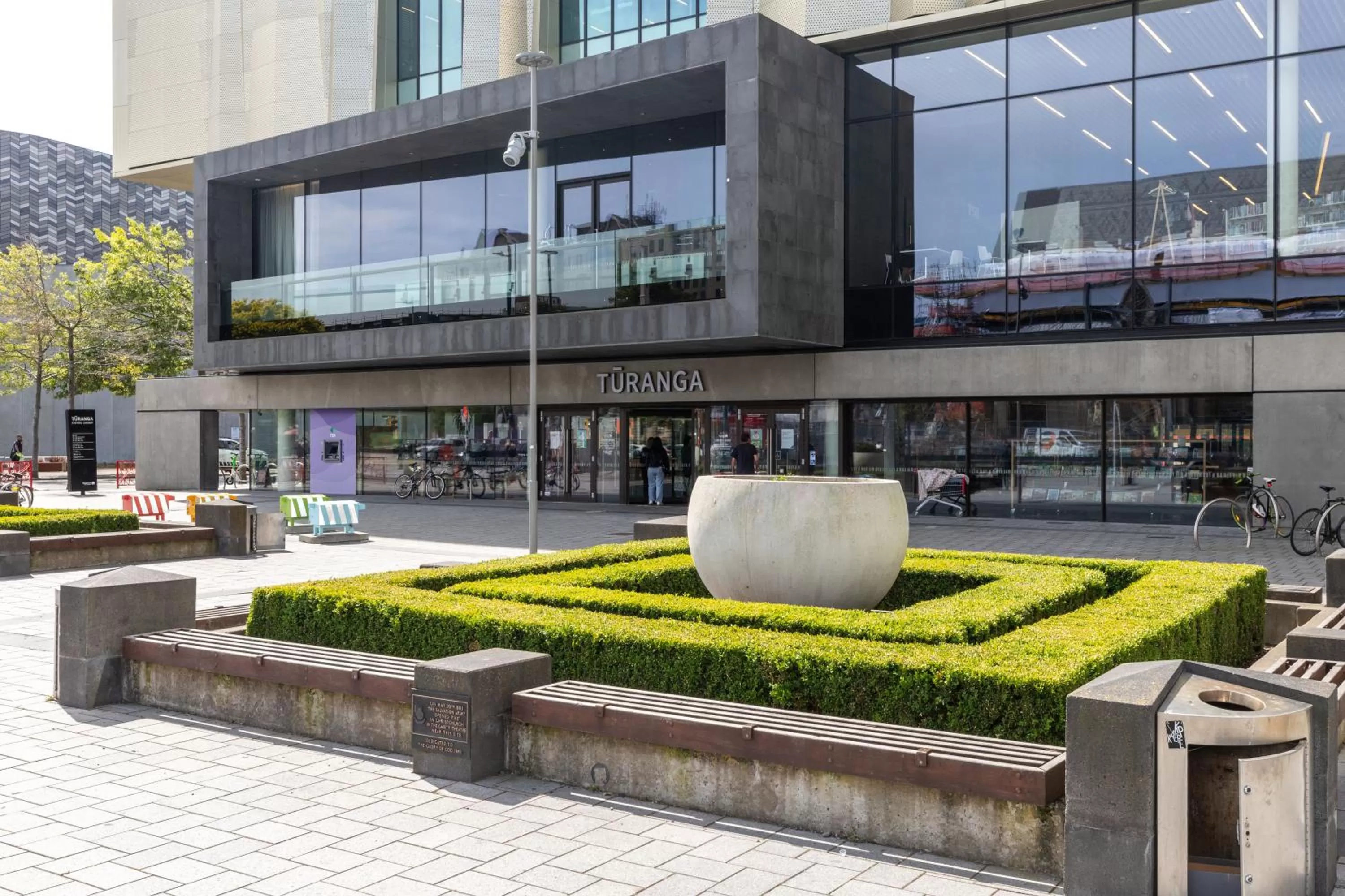 Nearby landmark in Hotel 115