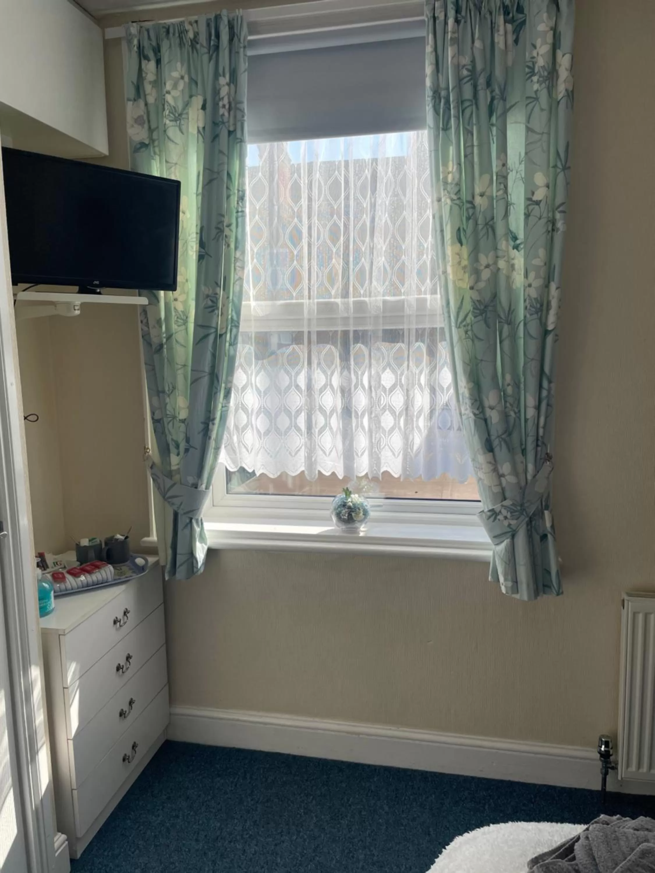 Bed in Ivydene Guest House