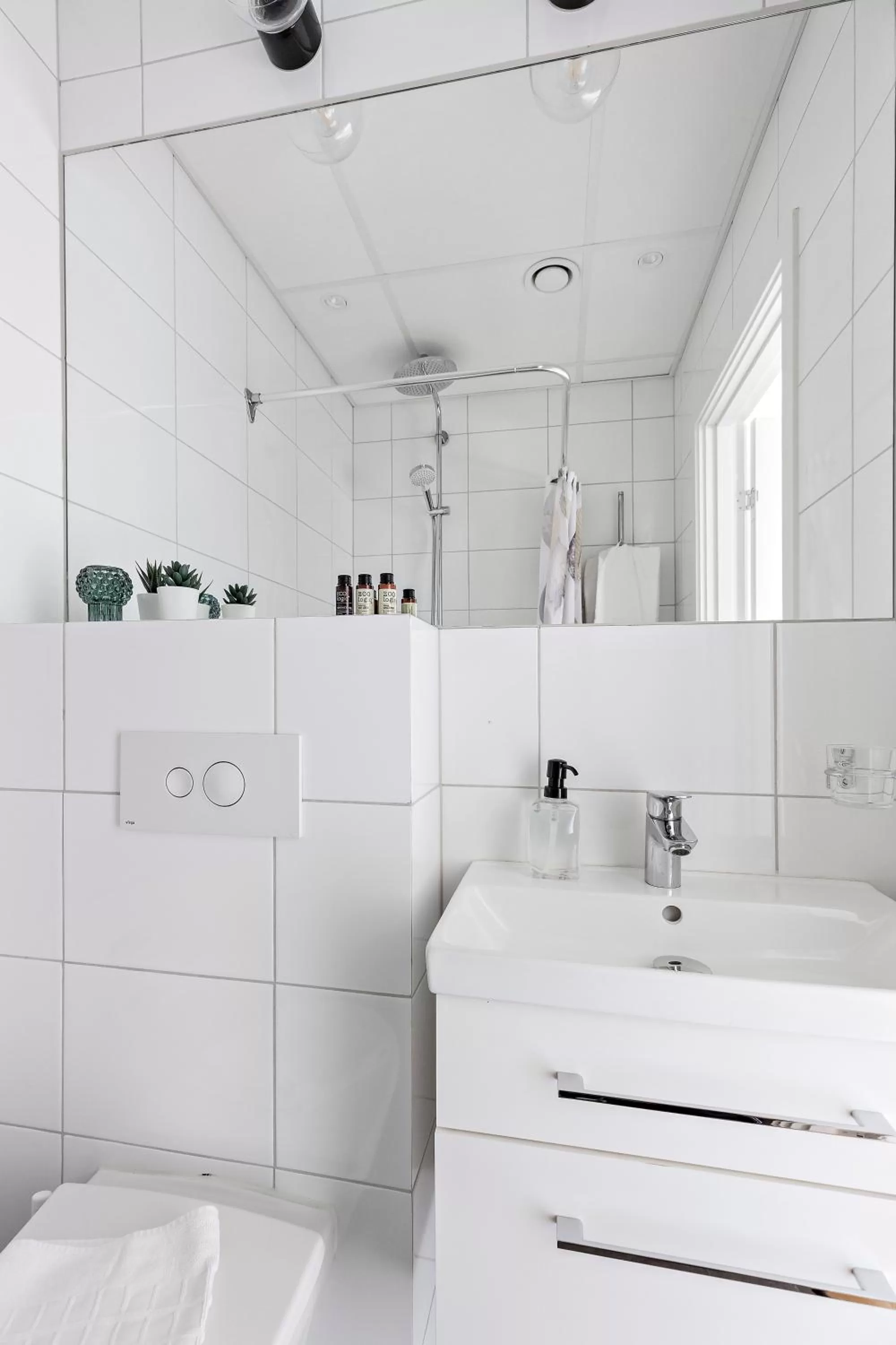 Bathroom in Forenom Aparthotel Stockholm Bromma