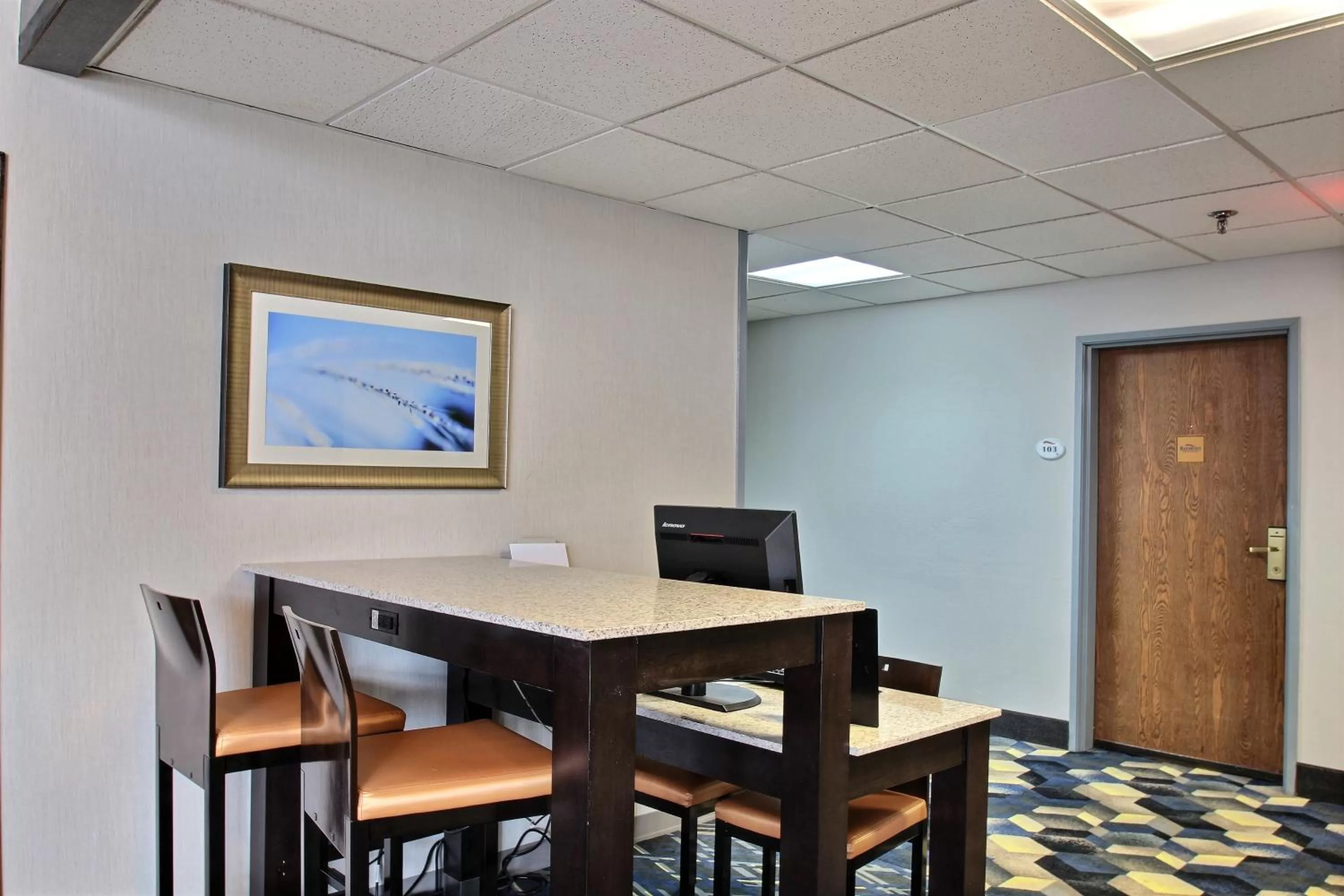 Communal lounge/ TV room in Baymont by Wyndham Madison West/Middleton WI West