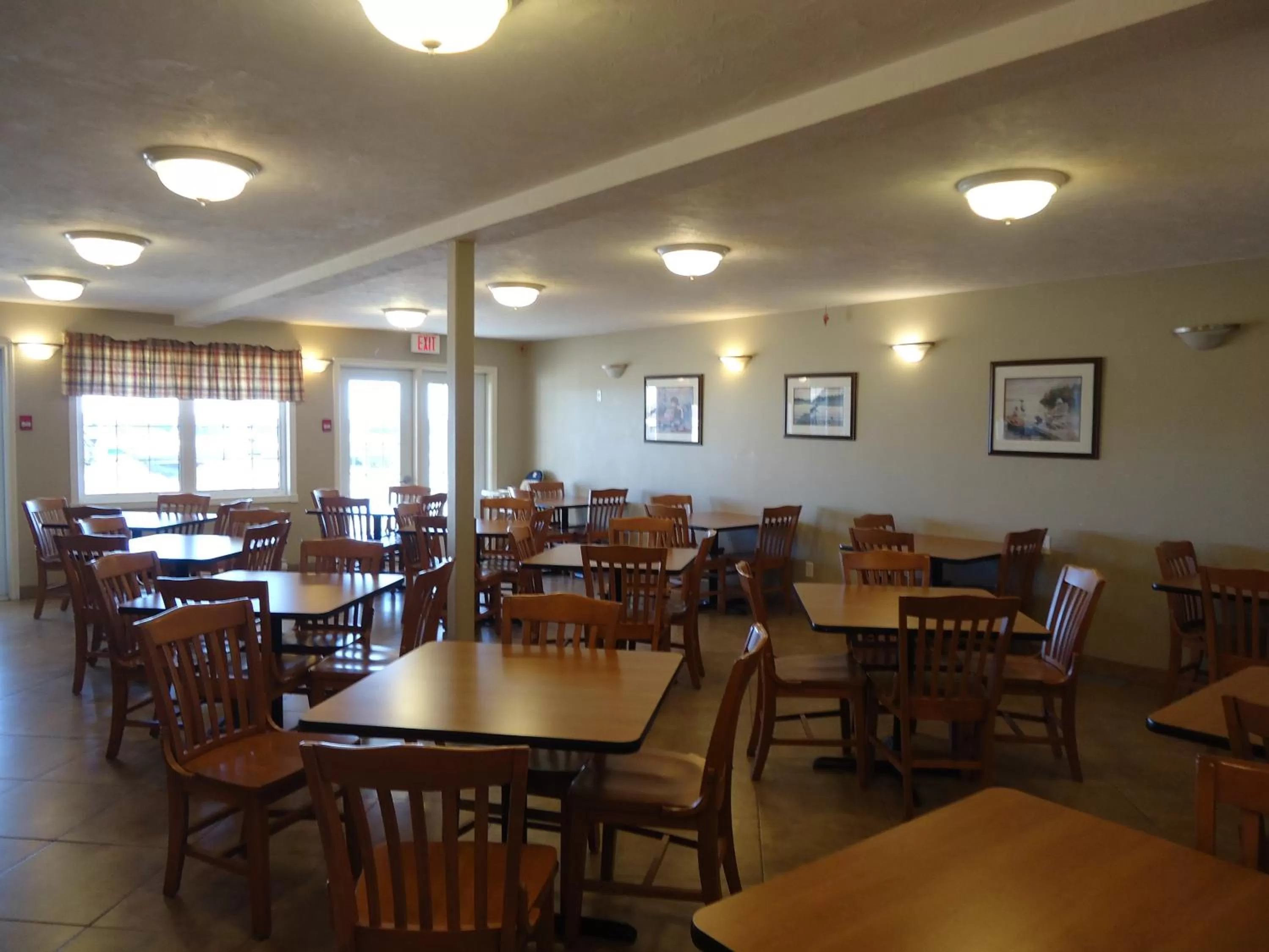 Restaurant/places to eat in Auberge Bouctouche Inn & Suites