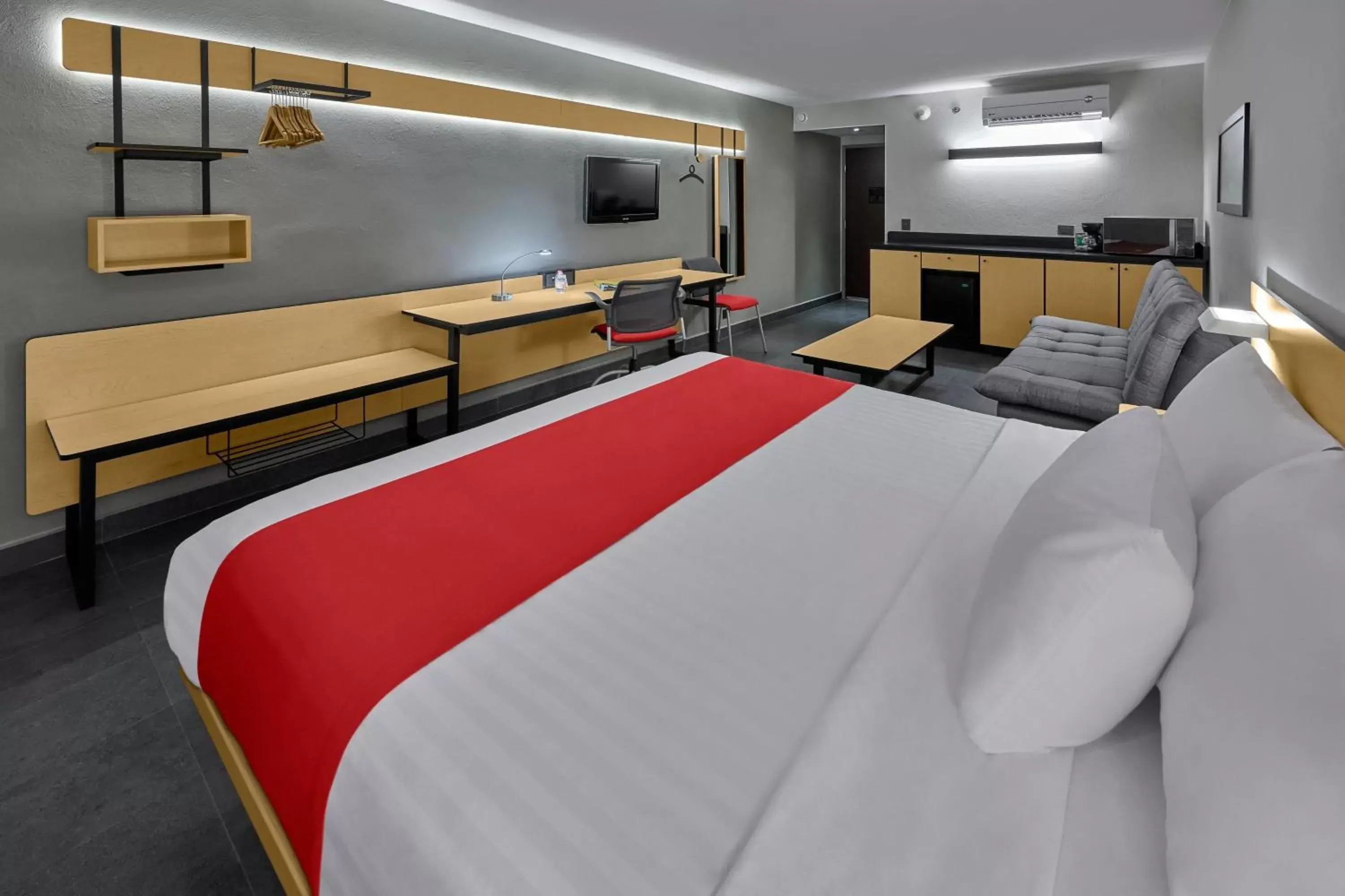 Superior Queen Room with Sofa Bed and Ocean View in City Express by Marriott Veracruz Superior Queen Room with Sofa Bed and Ocean View in City Express by Marriott Veracruz