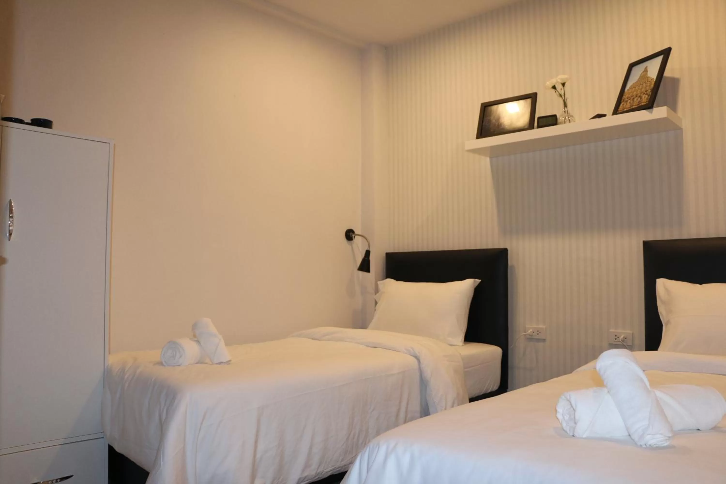 Photo of the whole room in The Urban Age DeLuxe