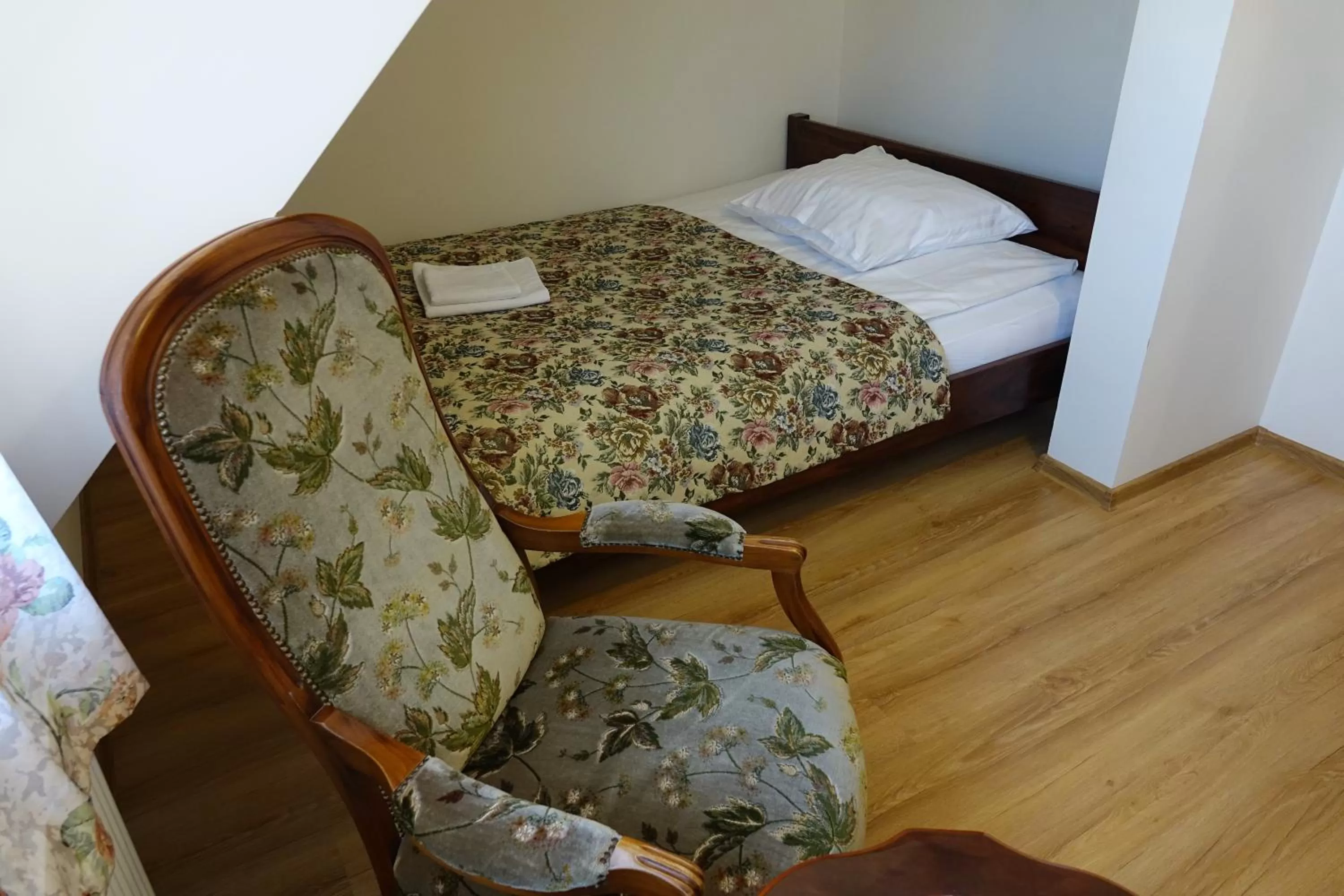 Bed in Gościniec Dworski w Ropie