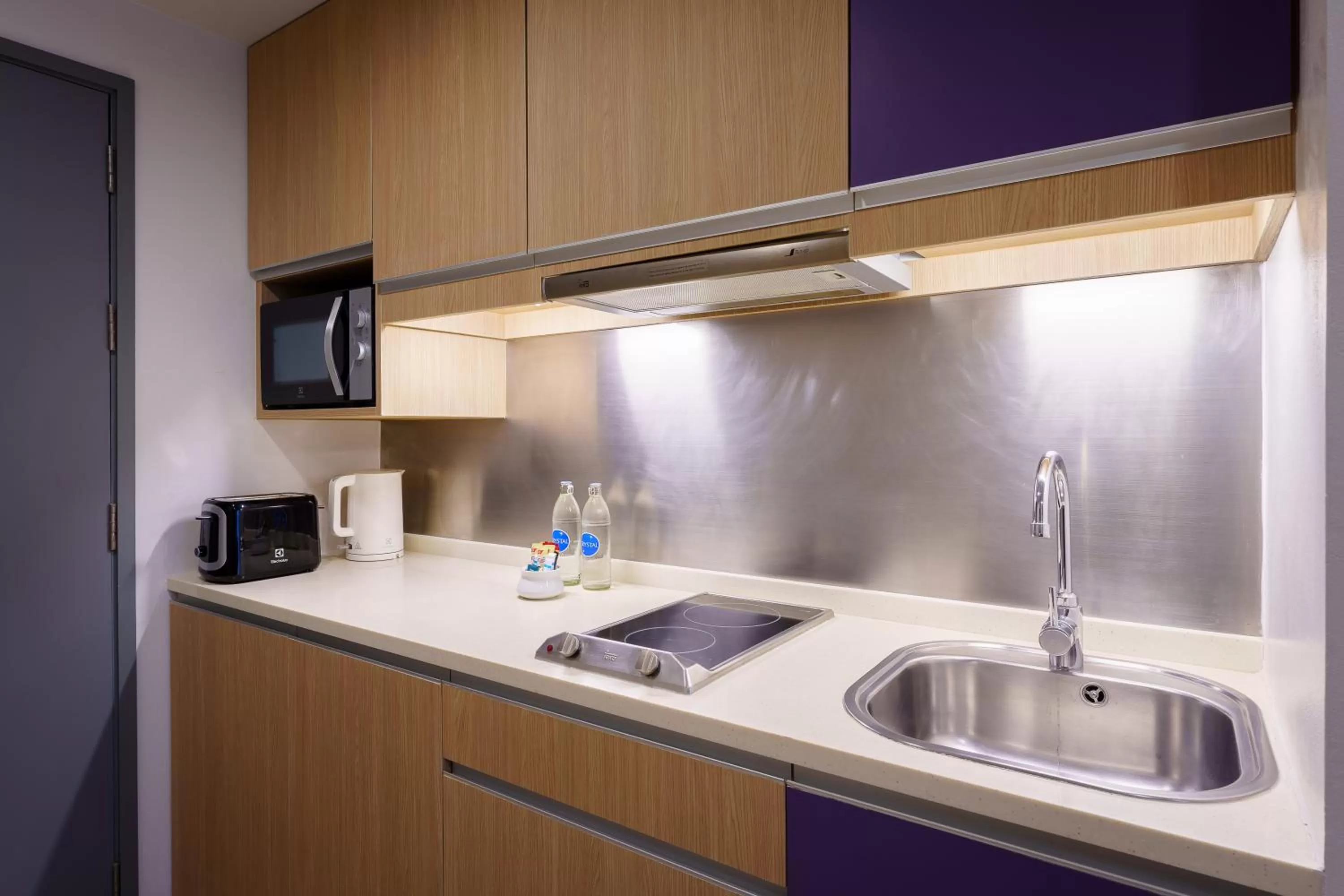 Kitchen or kitchenette in Citadines Sukhumvit 16 Bangkok