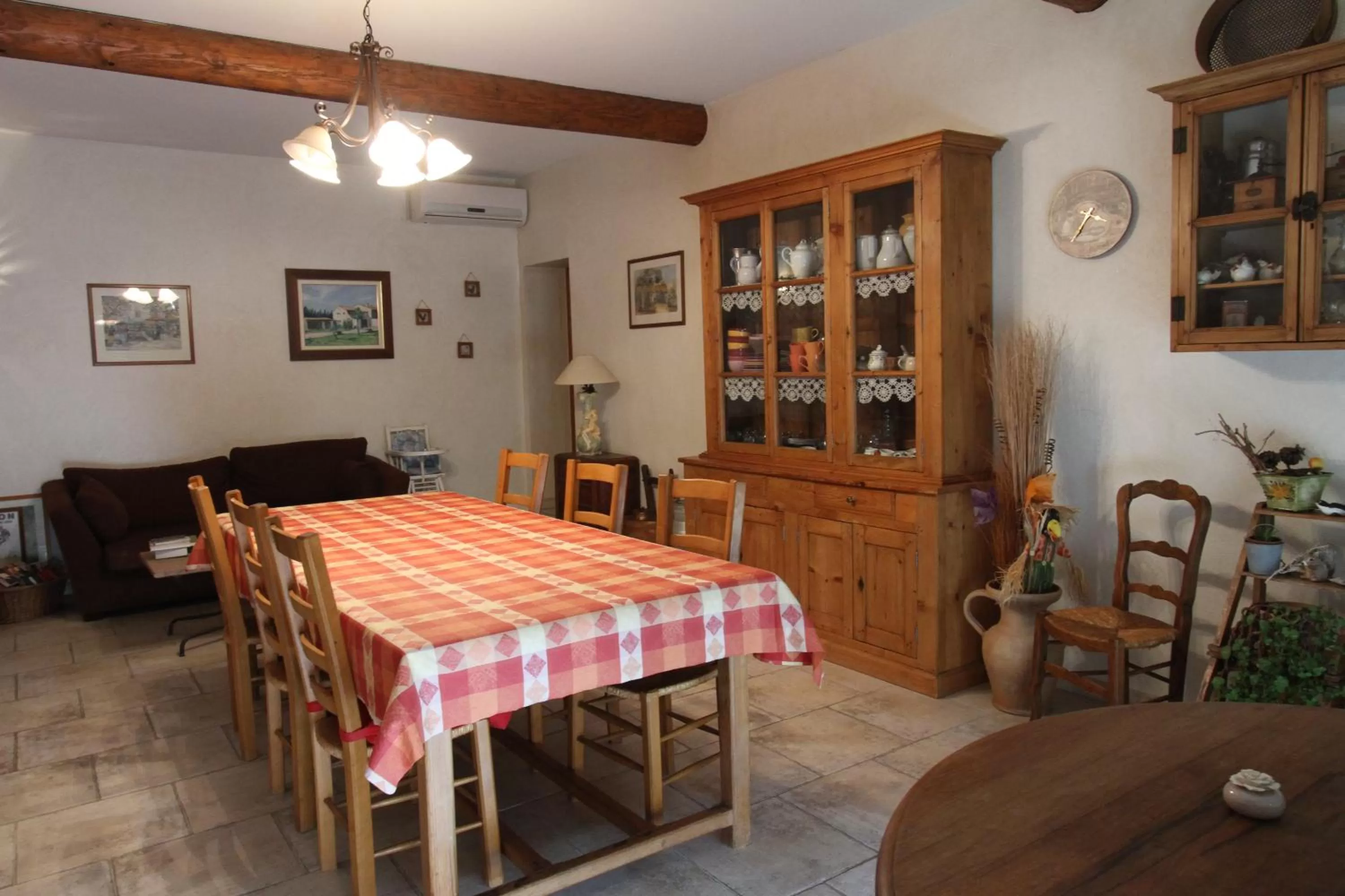 Dining area in CLOS DE LA FONT