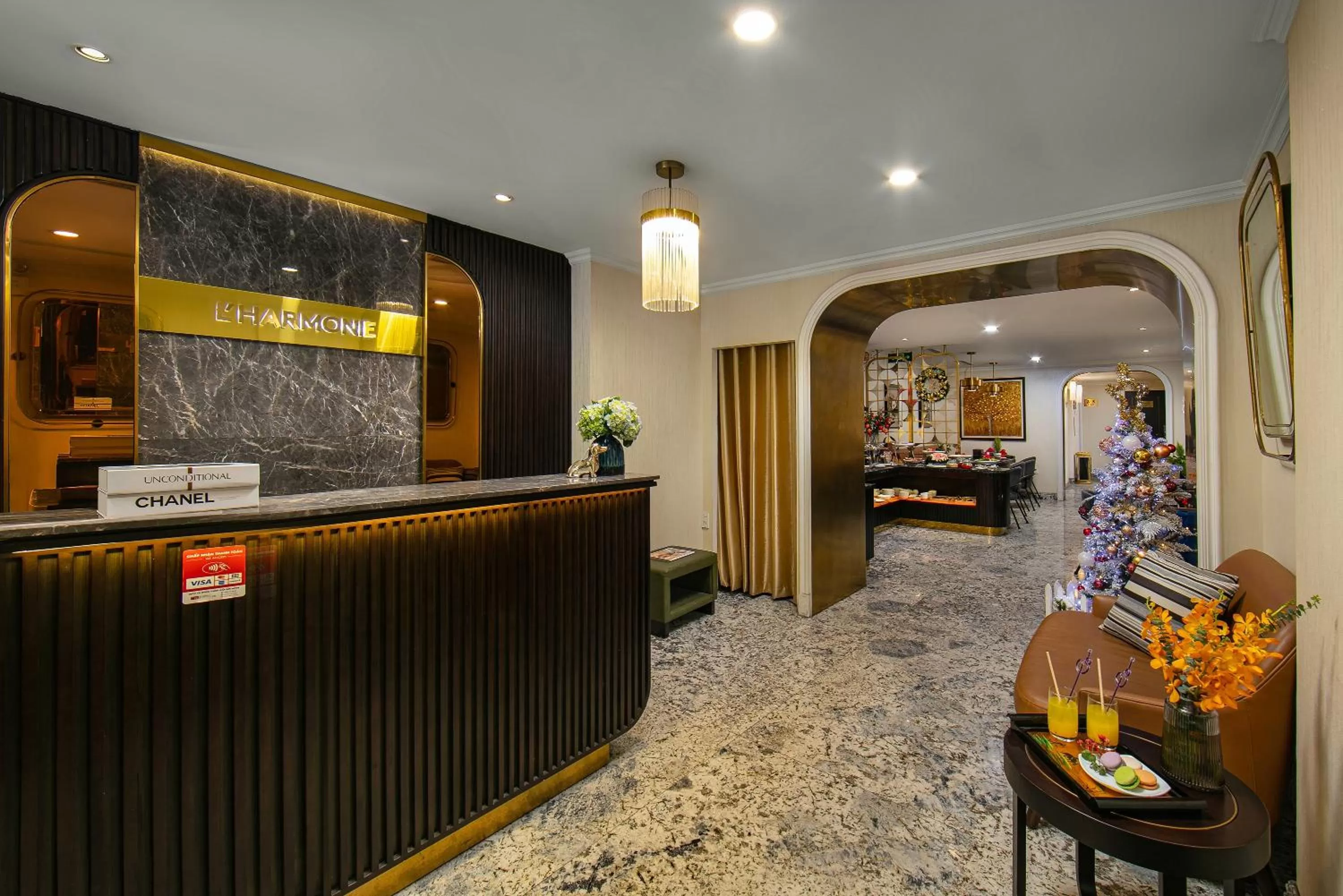 Lobby or reception in San Palace Hotel & Rooftop