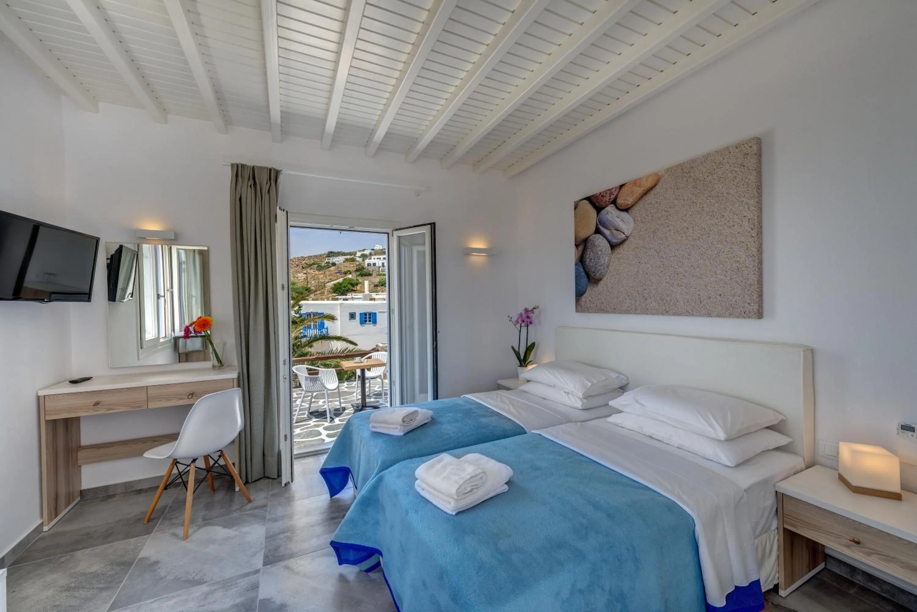 Balcony/Terrace, Bed in Makis Place