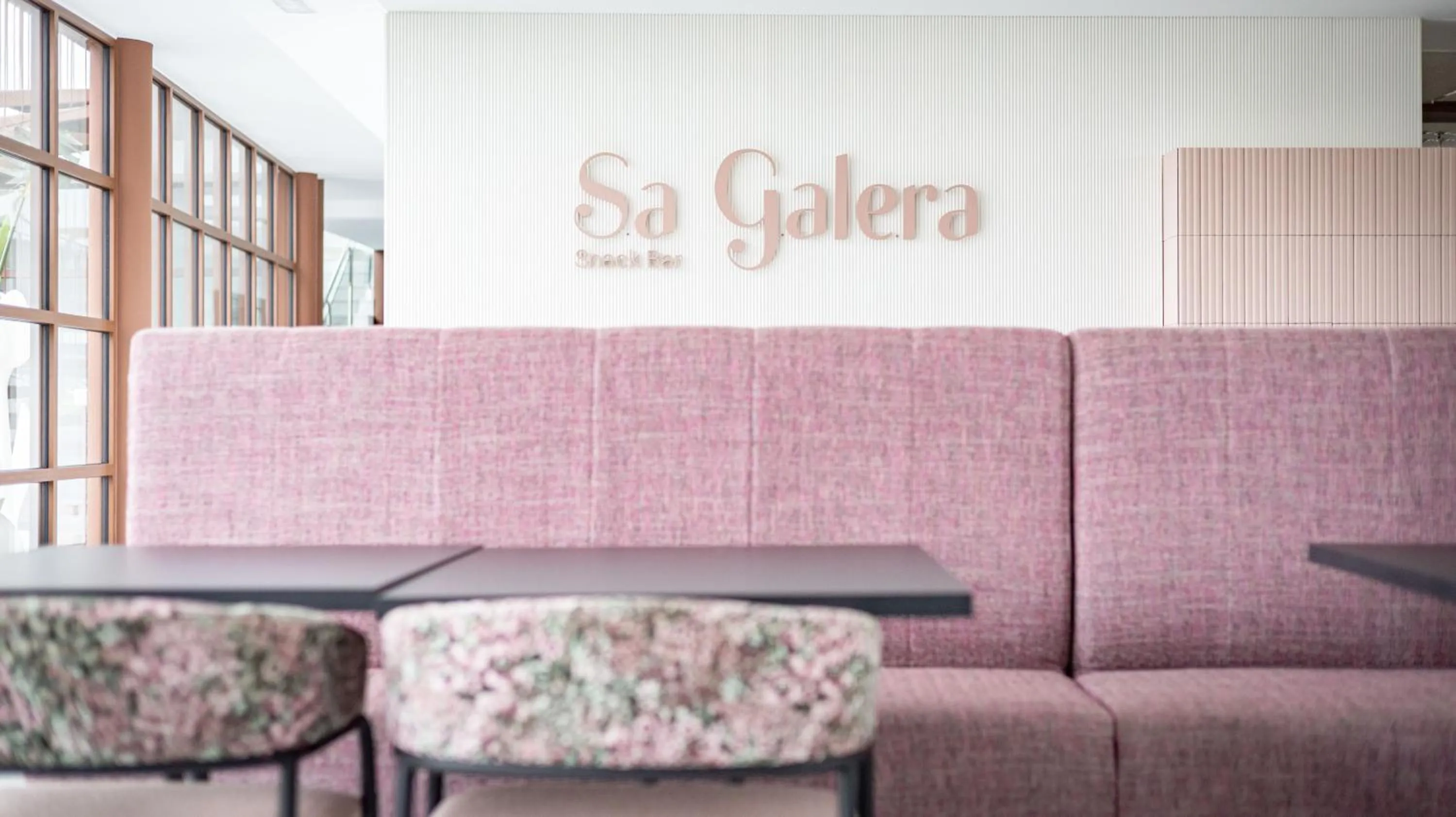 Lounge or bar in Seth Port Ciutadella