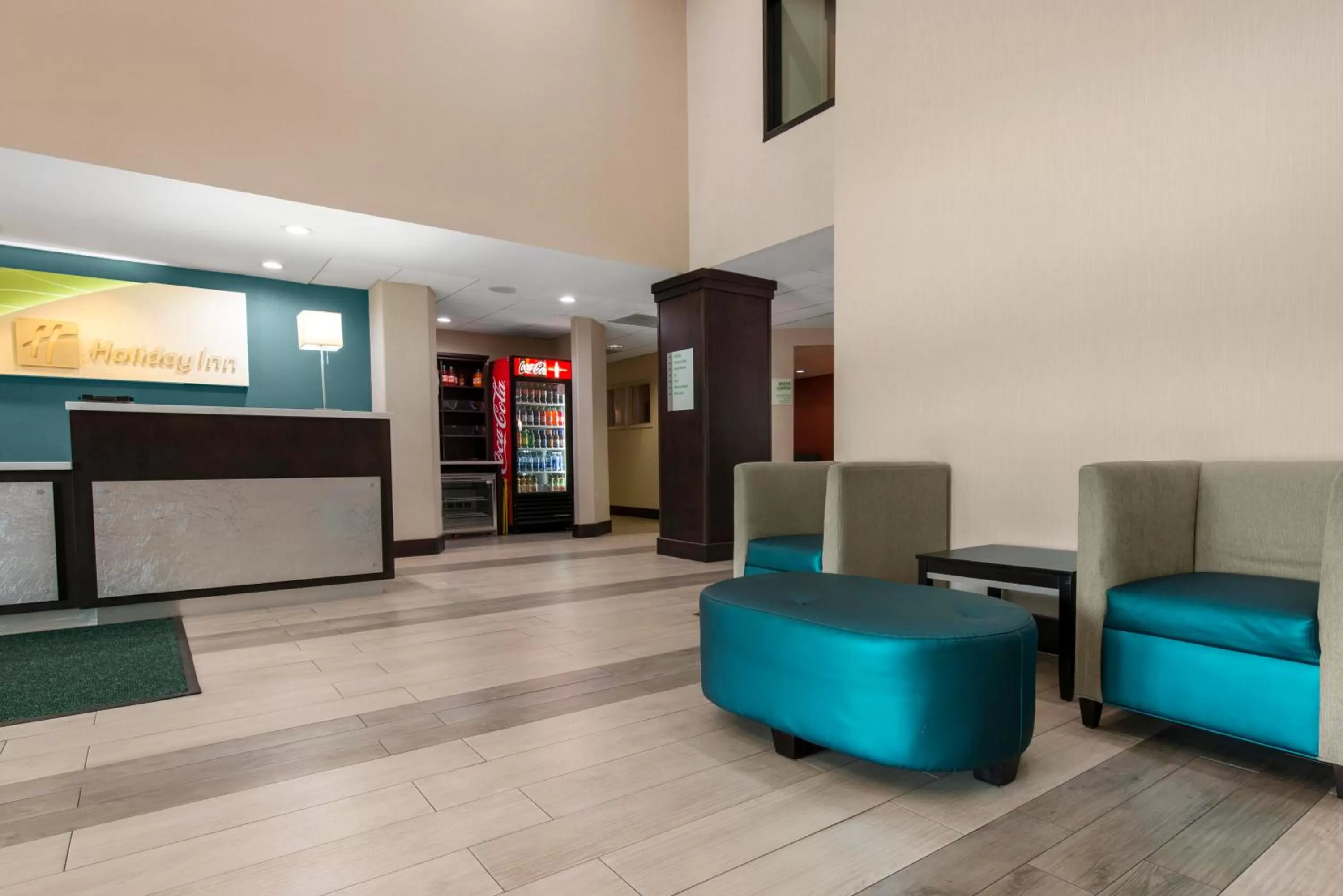 Lobby or reception in Holiday Inn Savannah South - I-95 Gateway by IHG