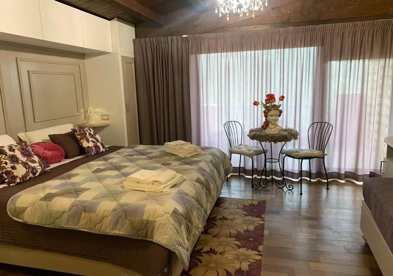 Photo of the whole room, Bed in B&B Villa del Sole Relais