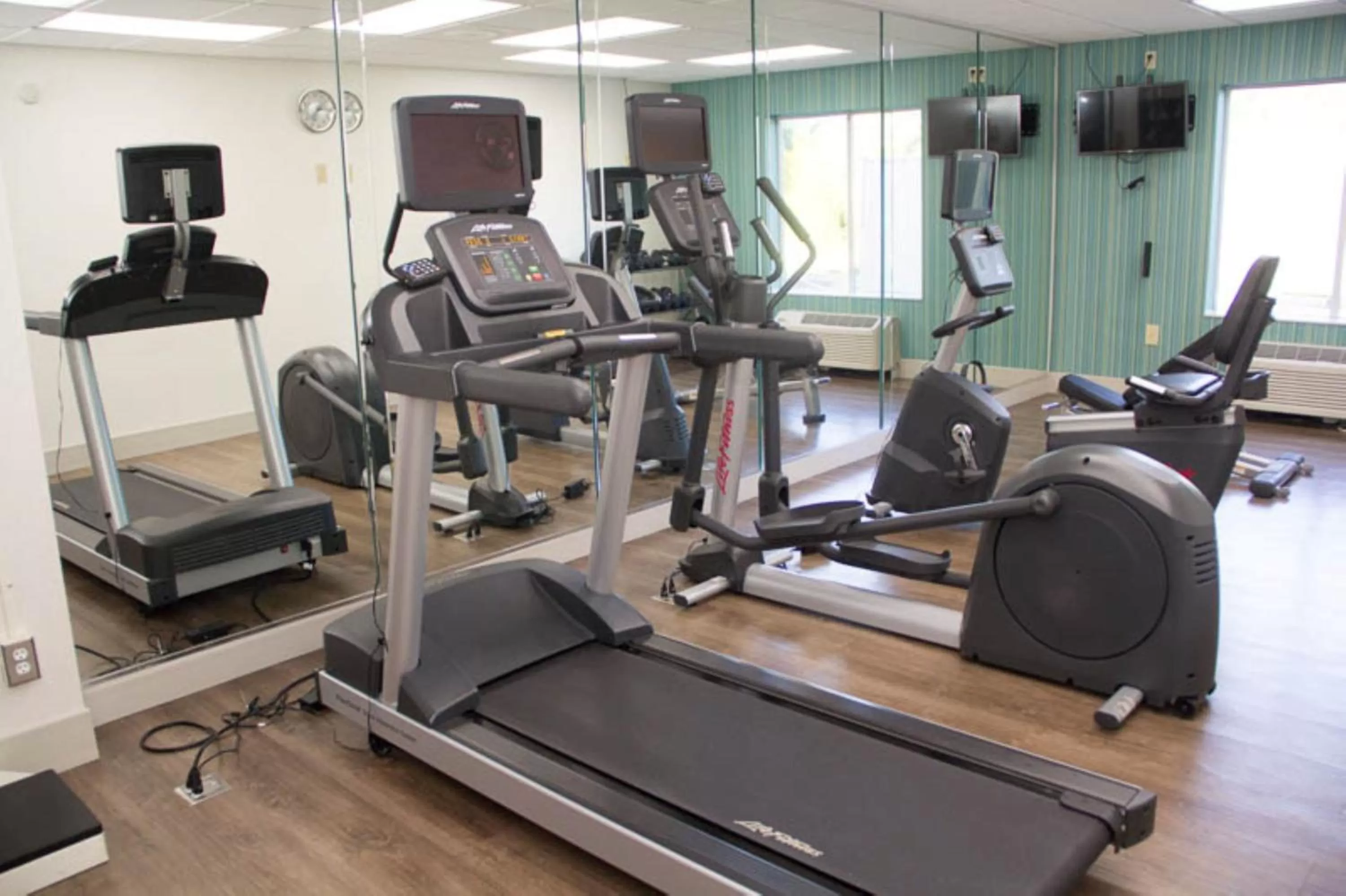 Fitness centre/facilities in Holiday Inn Express & Suites Kings Mountain - Shelby Area by IHG