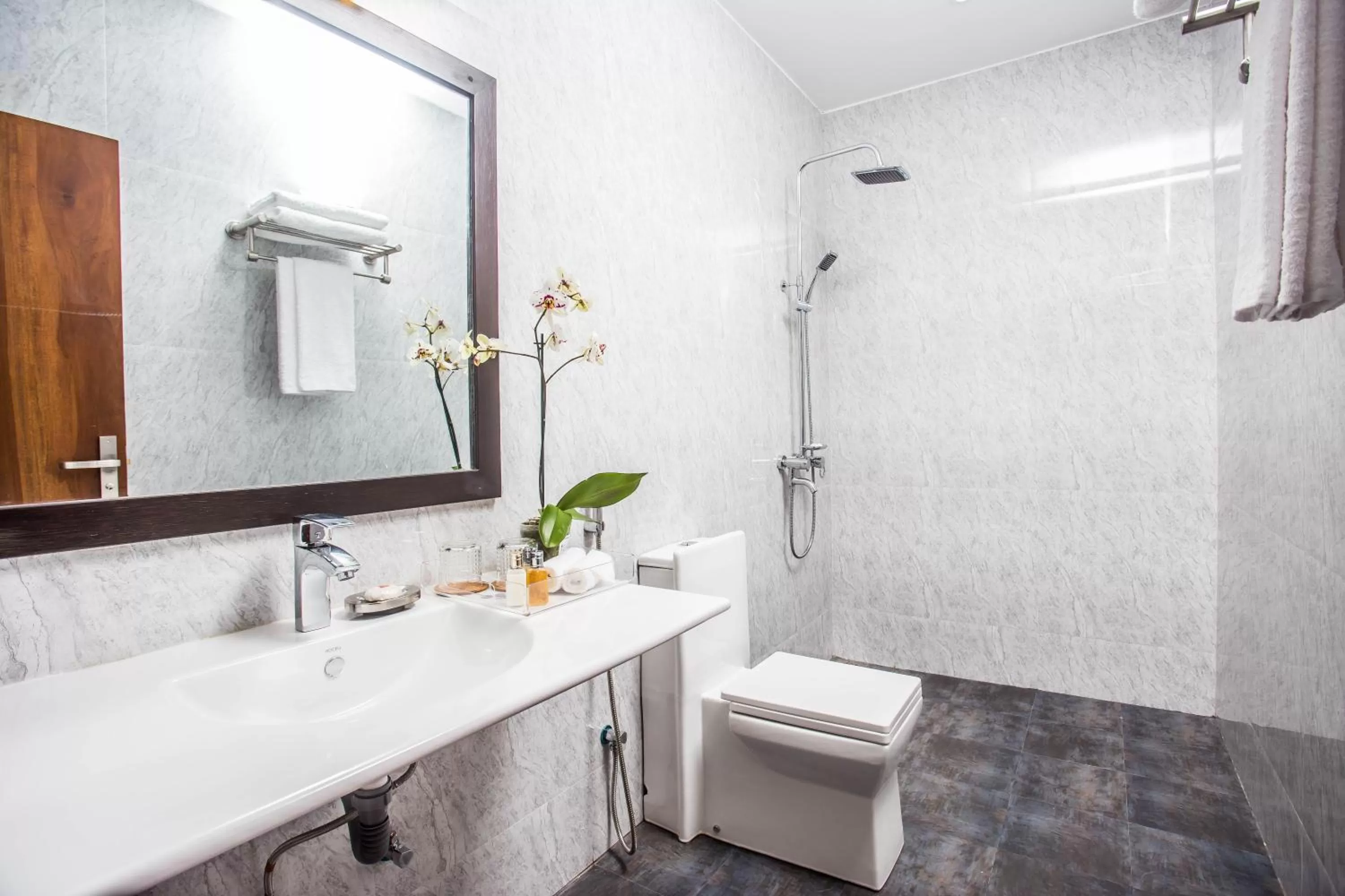 Bathroom in LakRaj Heritage