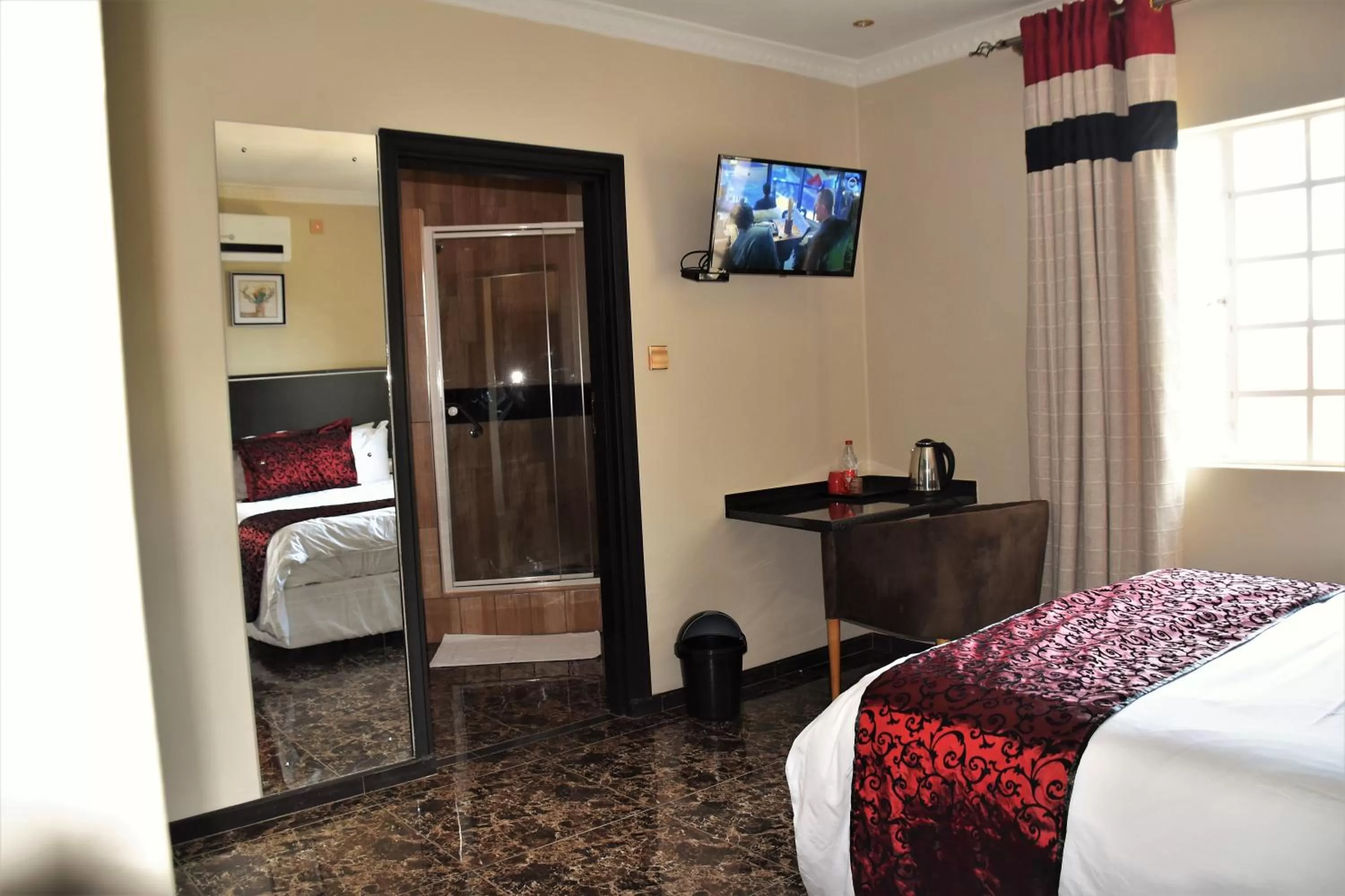 TV and multimedia, TV/Entertainment Center in Annavilla7 Lilongwe Aparthotel