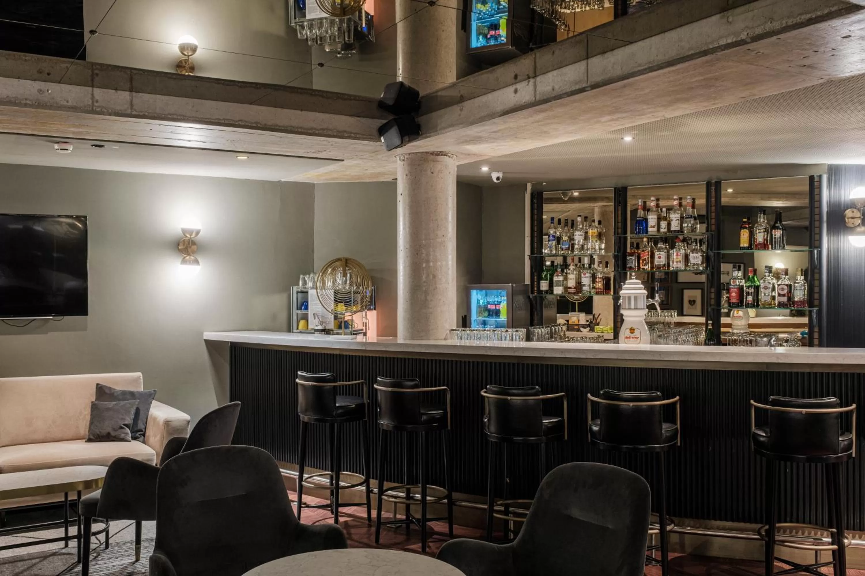 Lounge or bar in Mercure Hotel Pforzheim