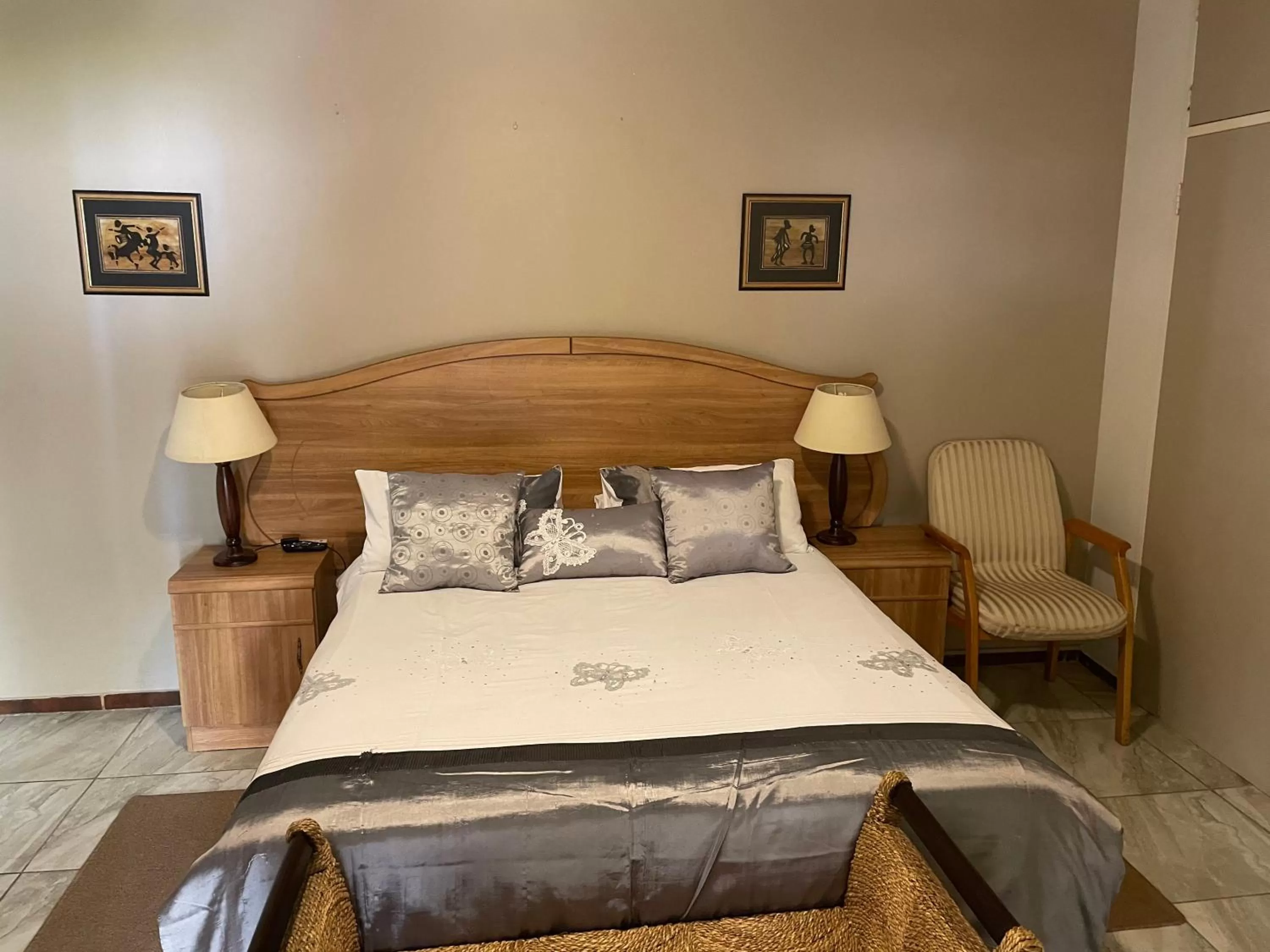 Bed in Rosscos Lodge