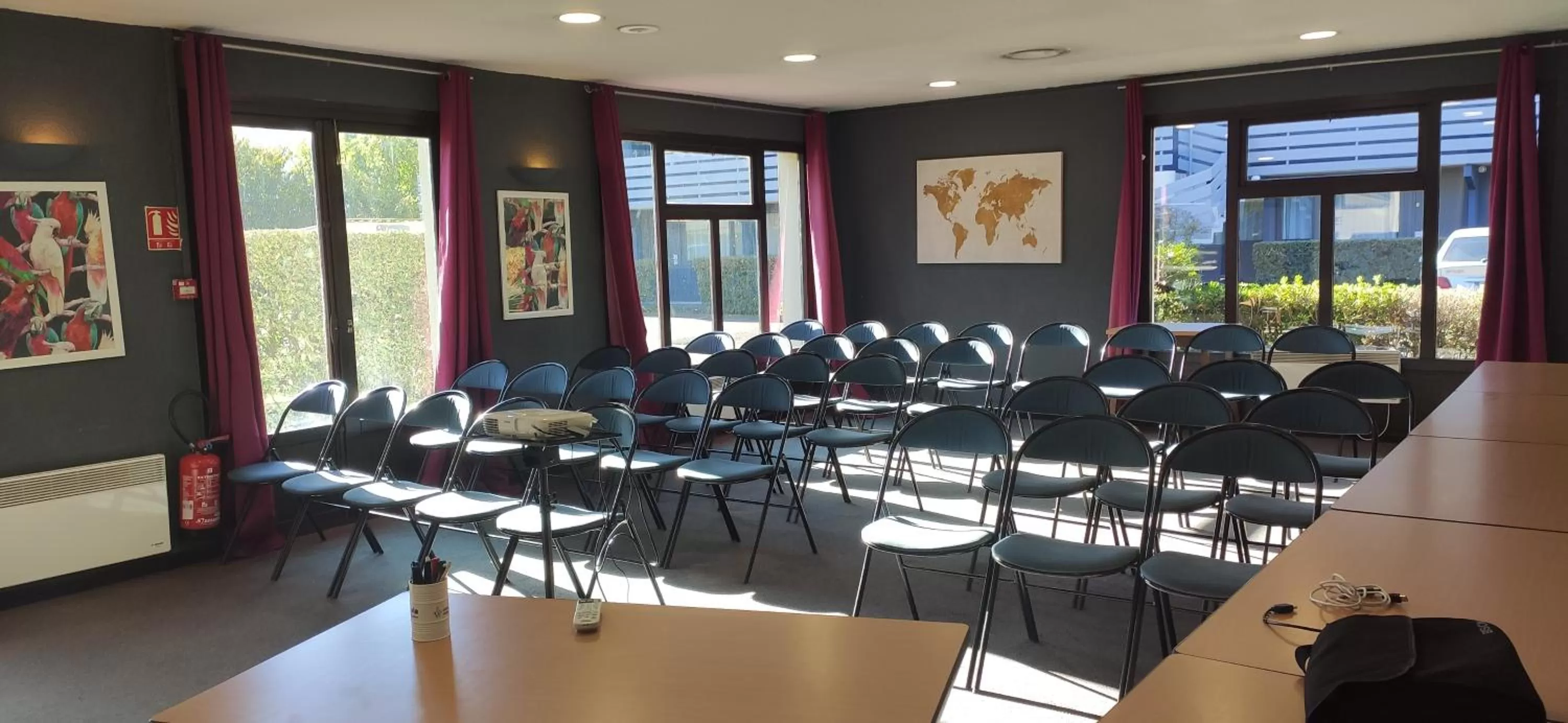 Meeting/conference room in Kyriad Tarbes Odos
