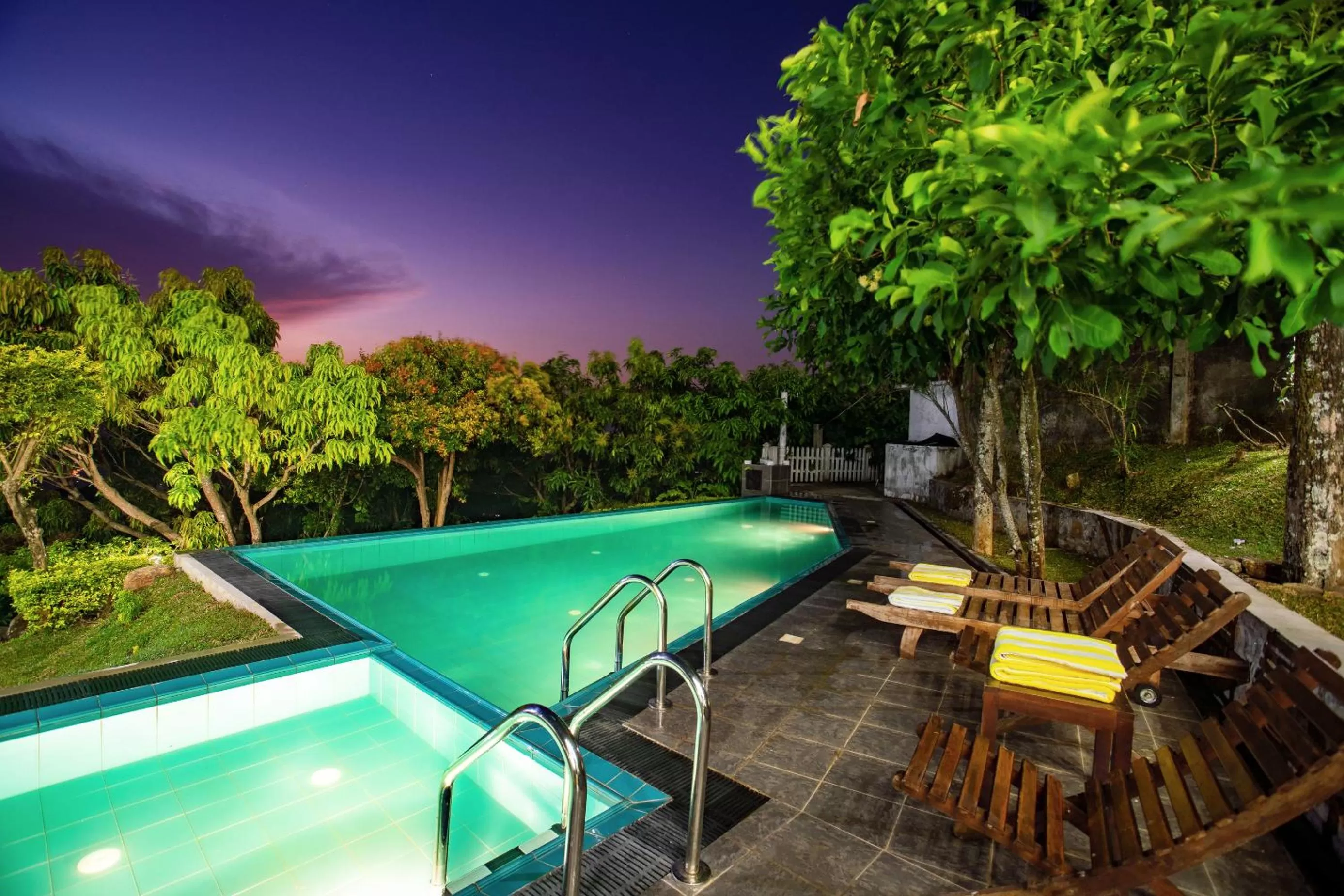 Swimming pool in The Kandyan Villa