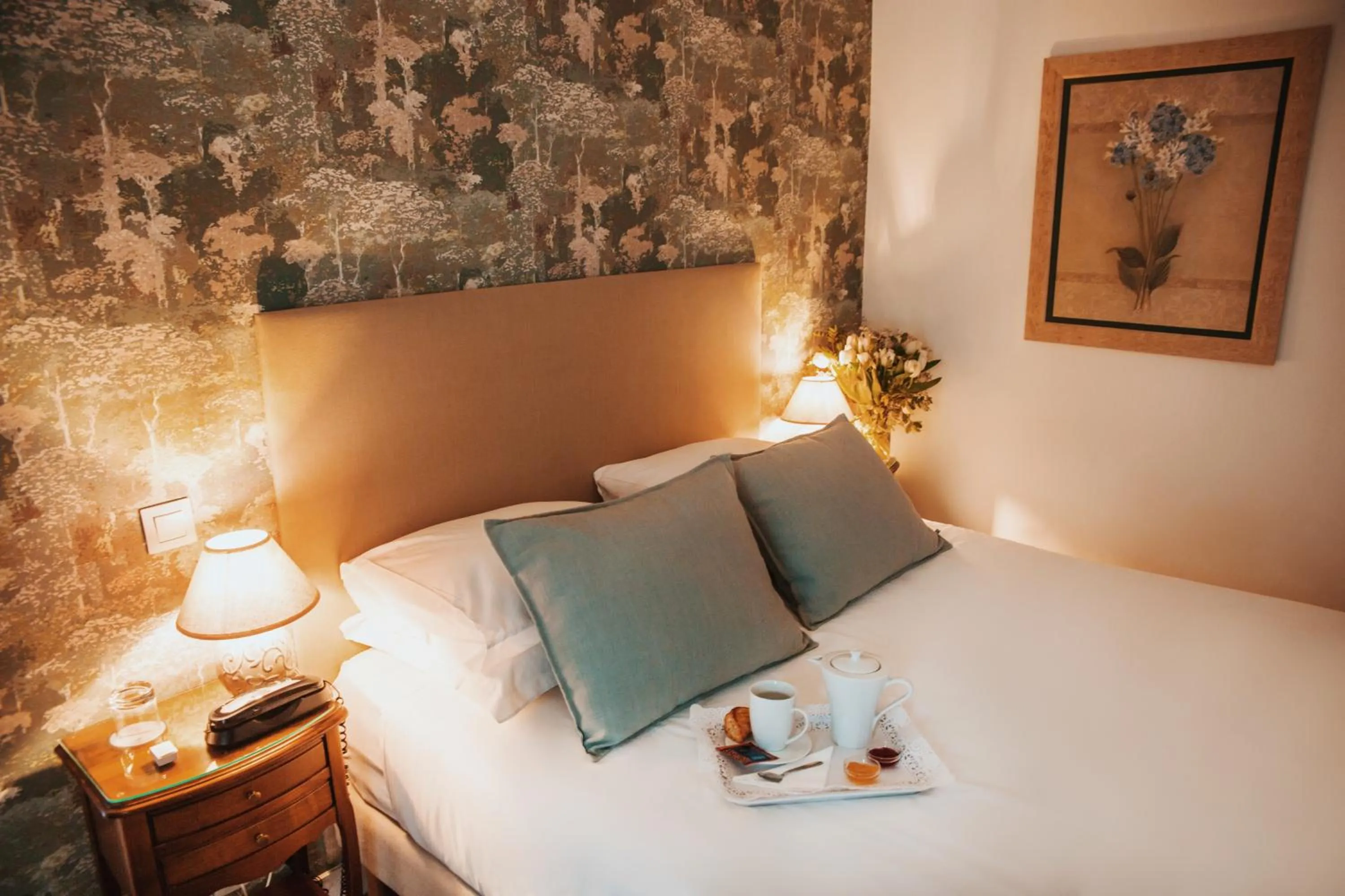 Photo of the whole room, Bed in Arcadie Montparnasse