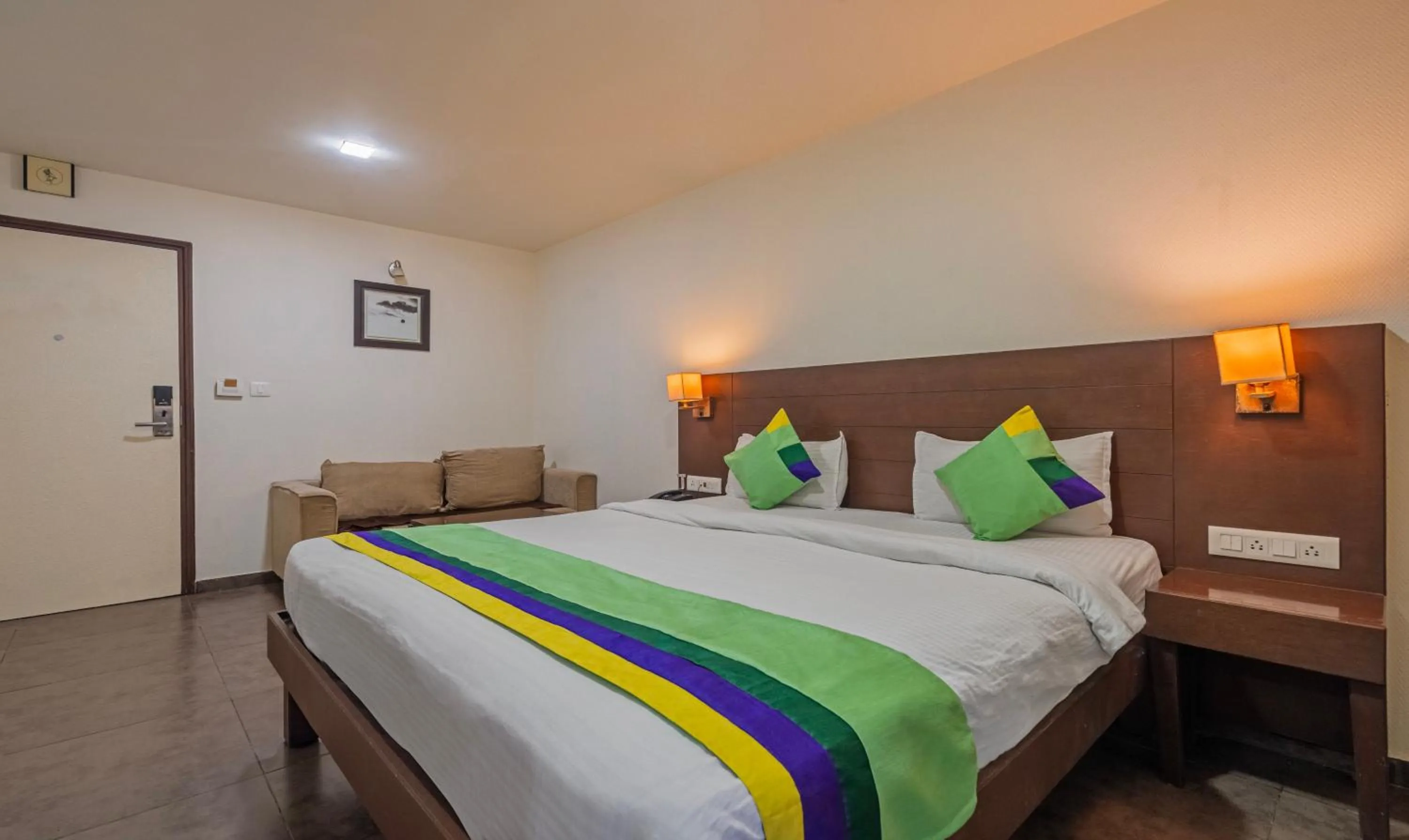 Bedroom, Bed in Hotel Casa, Vadodara