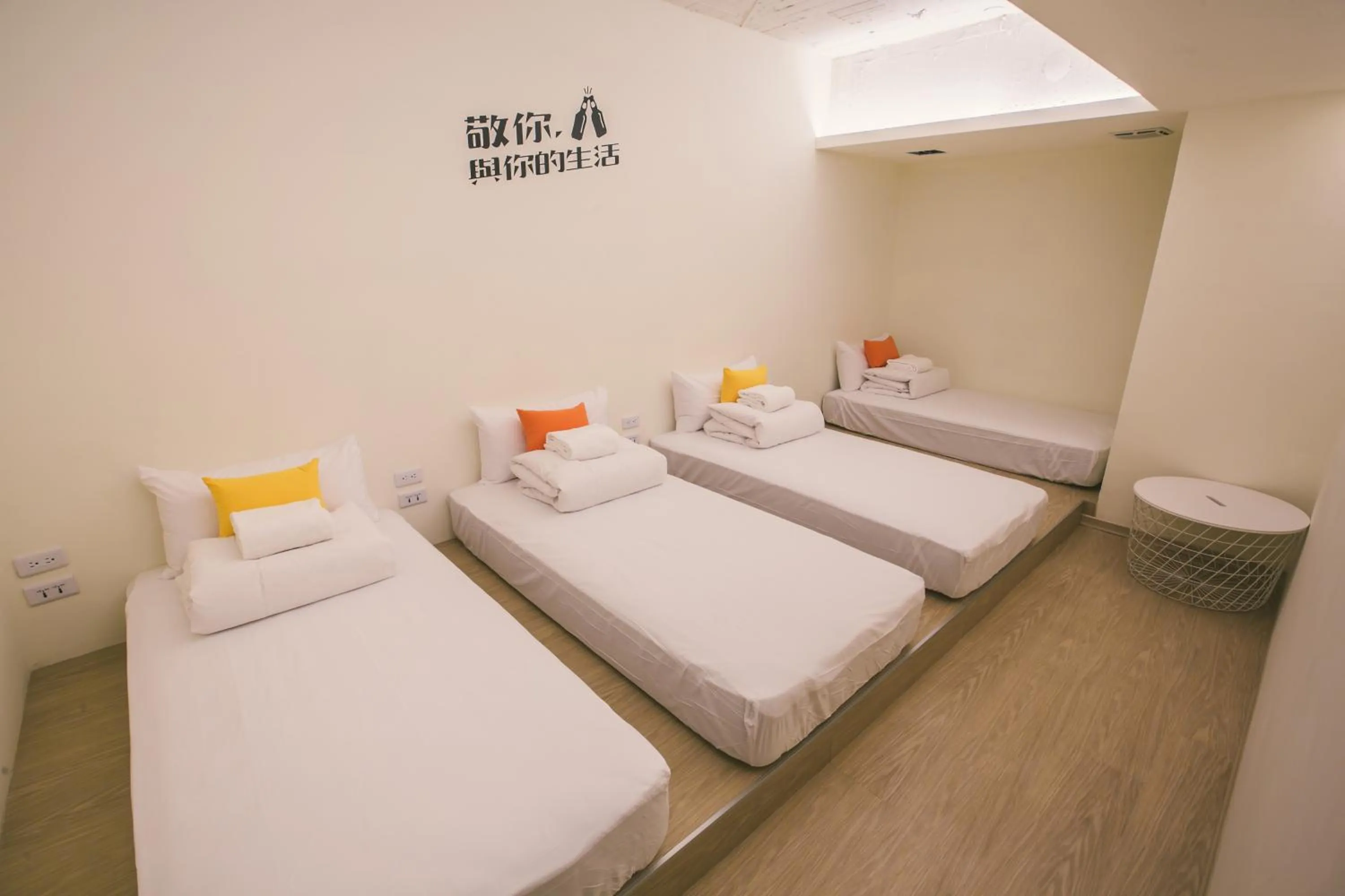Mixed Quadruple Room  in Stray Birds Taichung Hostel
