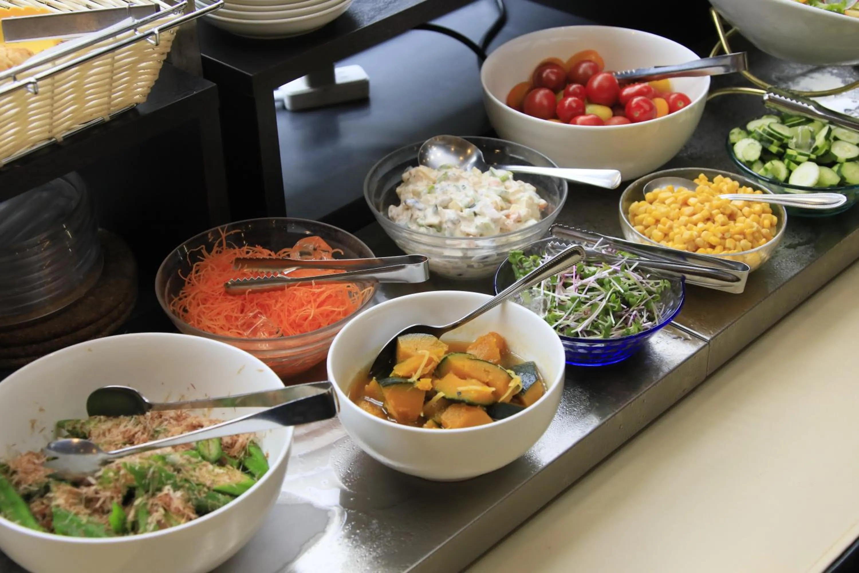 Buffet breakfast in Richmond Hotel Narita