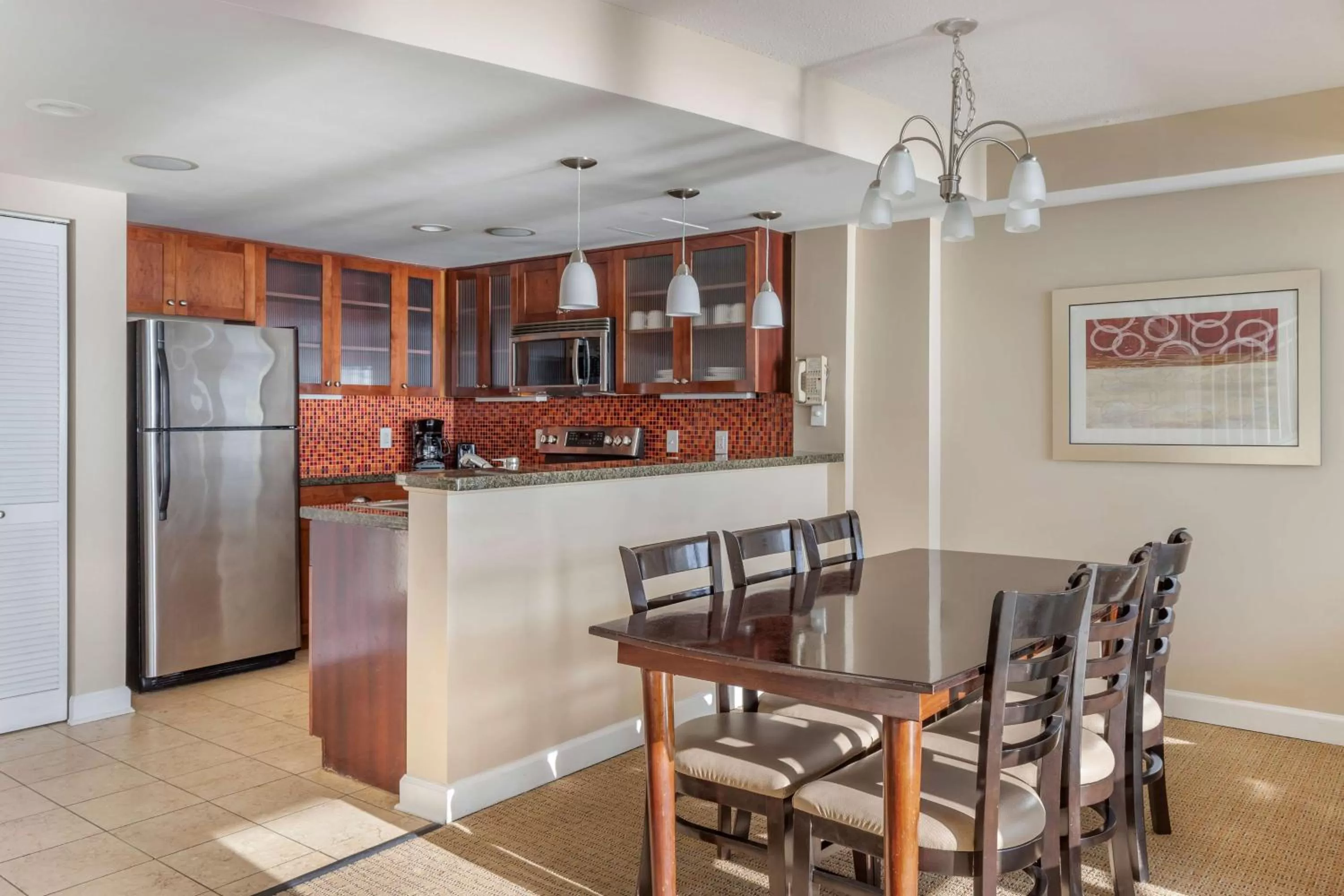 Kitchen or kitchenette in Hilton Vacation Club Ocean Beach Club Virginia Beach