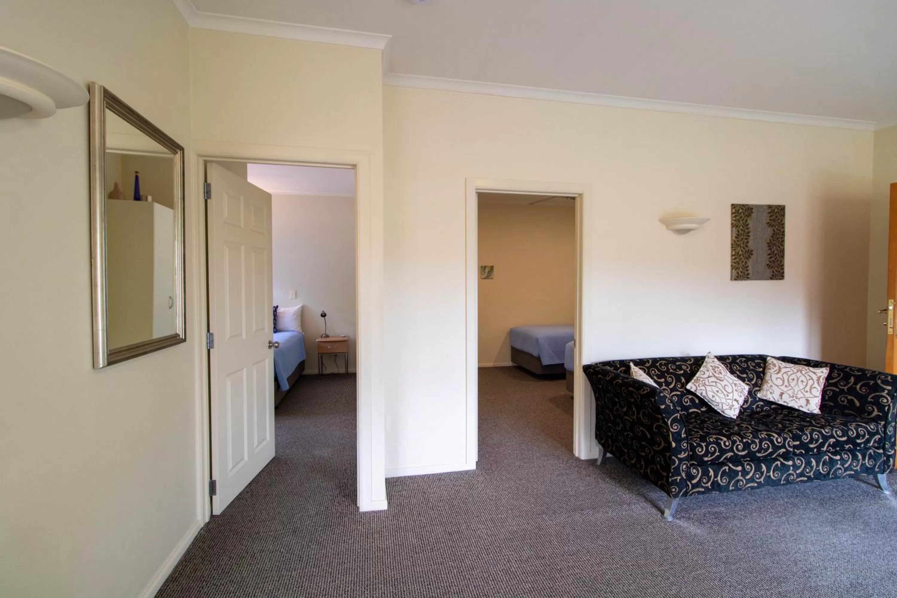 Bed in Tuscany On Thames